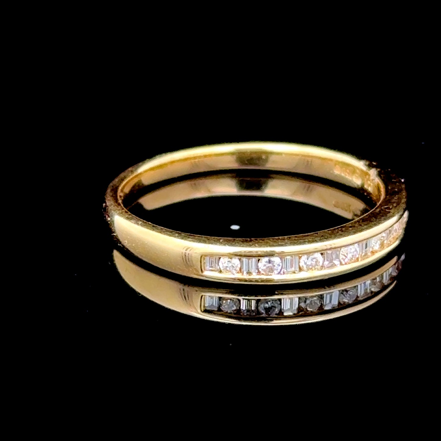 18K Yellow Gold Baguette Diamond Band