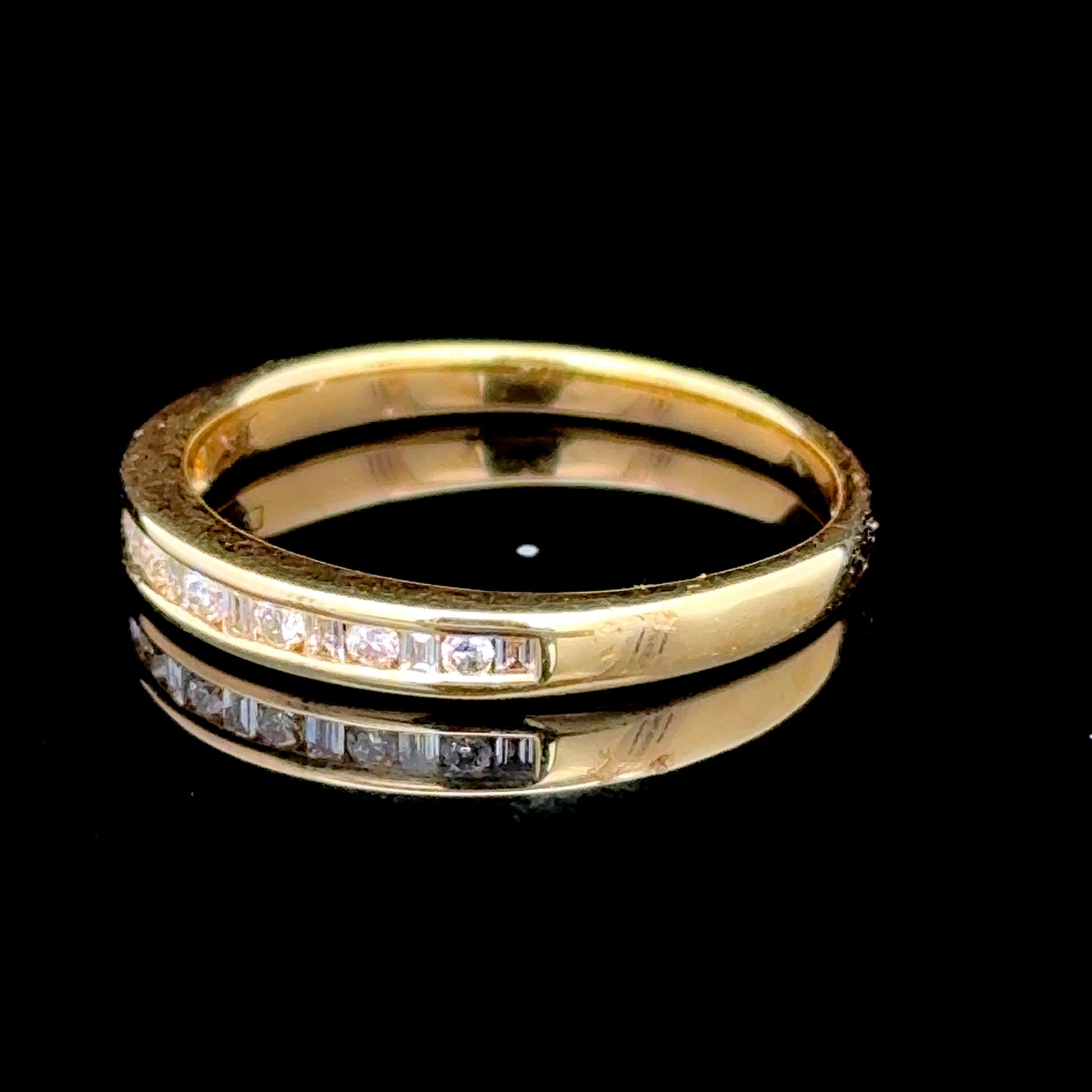 18K Yellow Gold Baguette Diamond Band