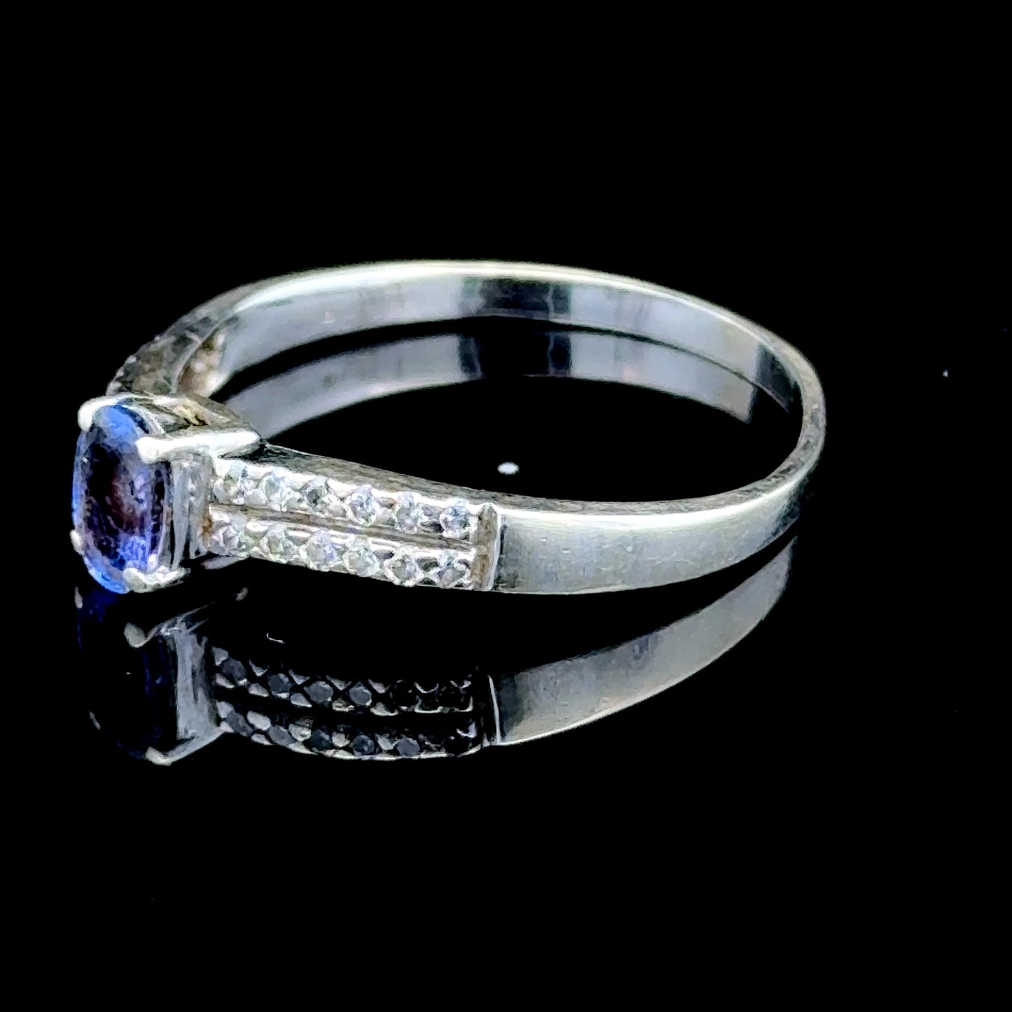 9K White Gold Tanzanite & Diamond Ring
