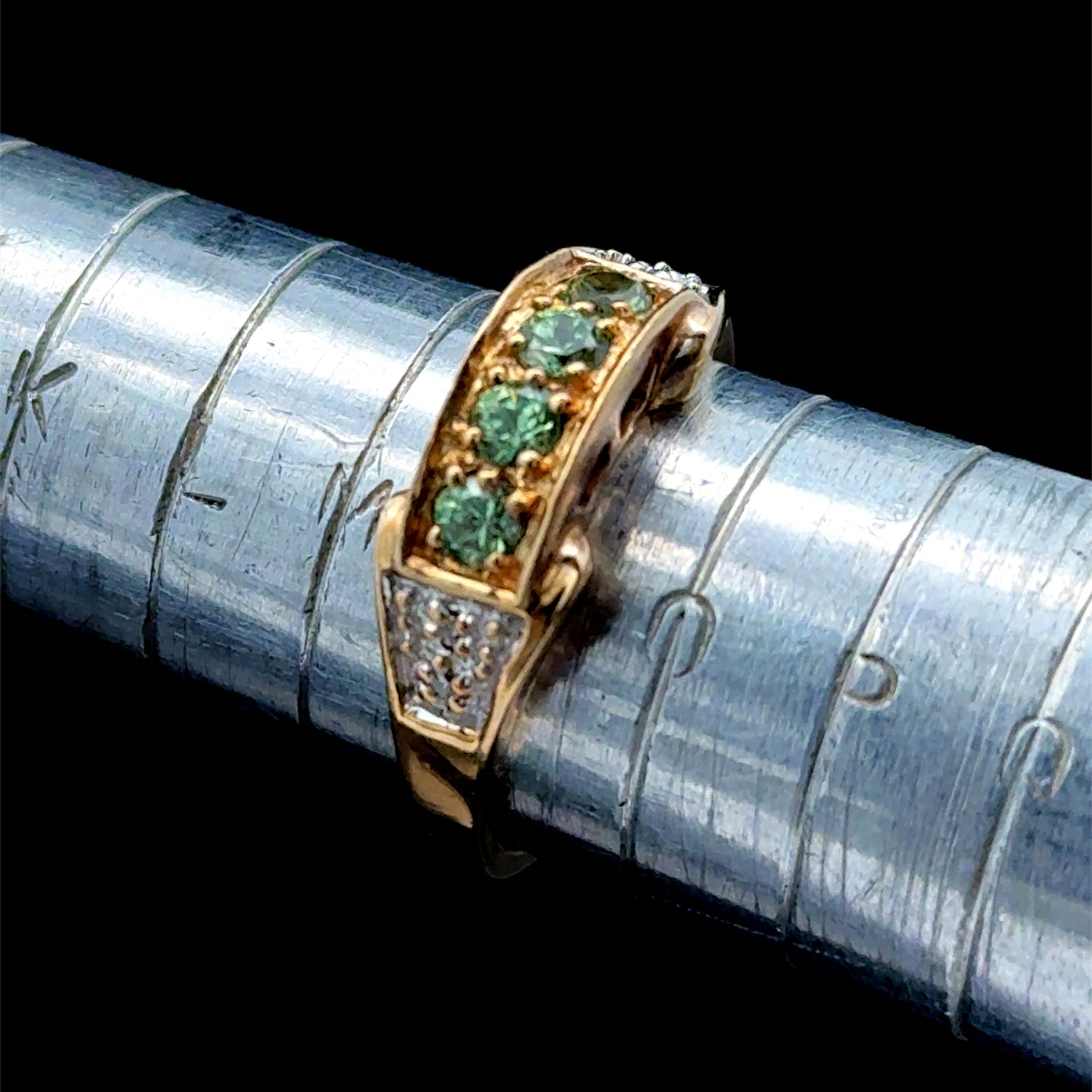 9K Yellow Gold Peridot & Diamond Ring