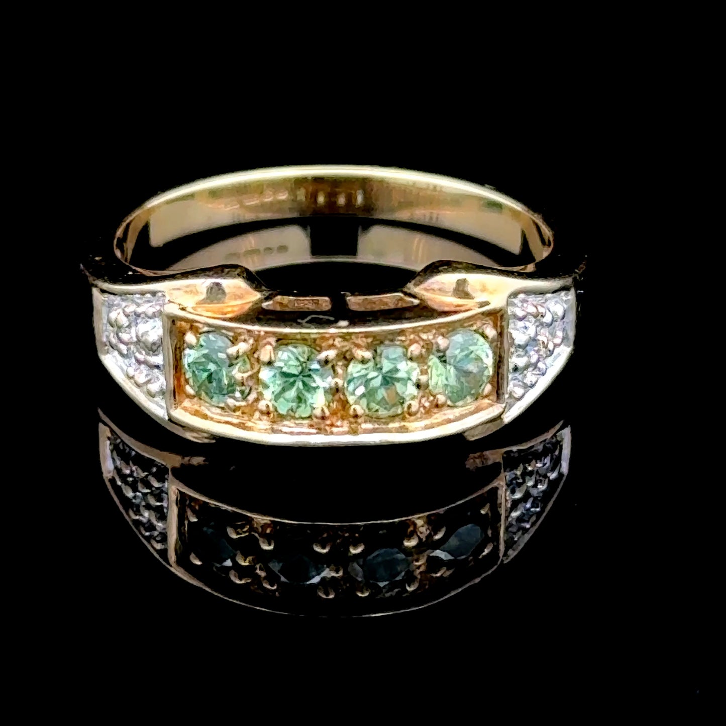 9K Yellow Gold Peridot & Diamond Ring
