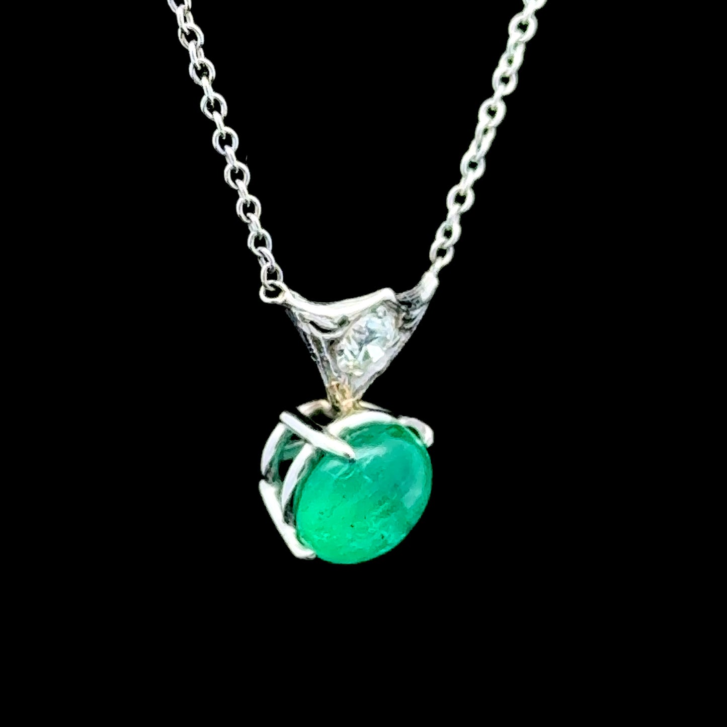 14K White Gold Cabochon Emerald & Diamond Necklace