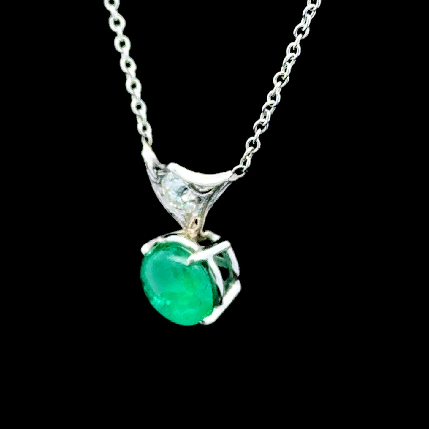 14K White Gold Cabochon Emerald & Diamond Necklace