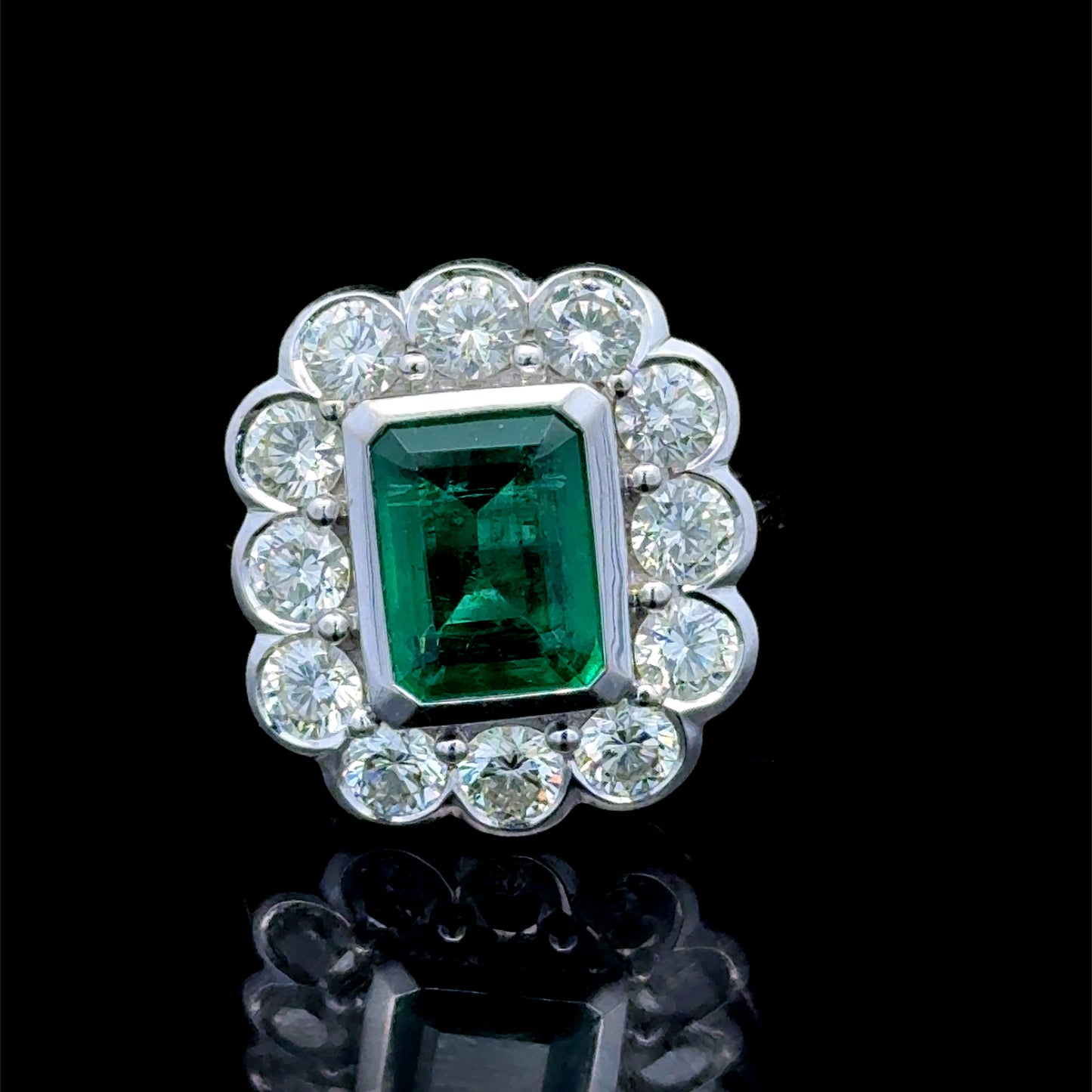 18K White Gold Emerald & Diamond Cluster Ring APPX D:2.0 CTS , E:2.8 CTS