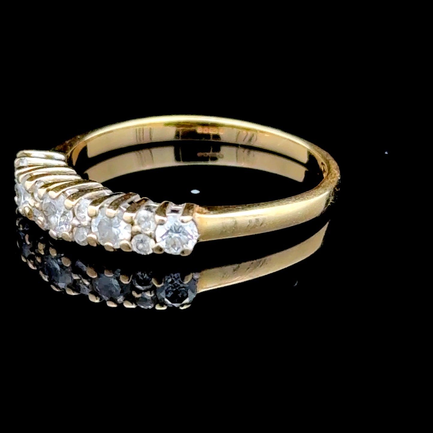 18K Yellow Gold Diamond Band APPX 0.5 CTS
