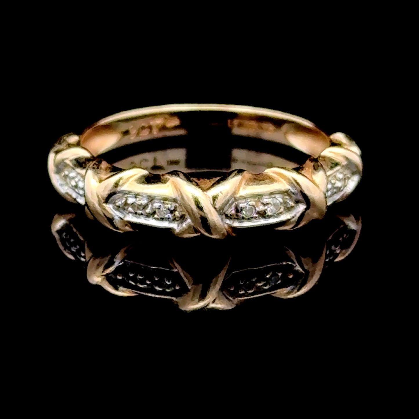 9K Yellow Gold Hugs & Kisses Diamond Ring