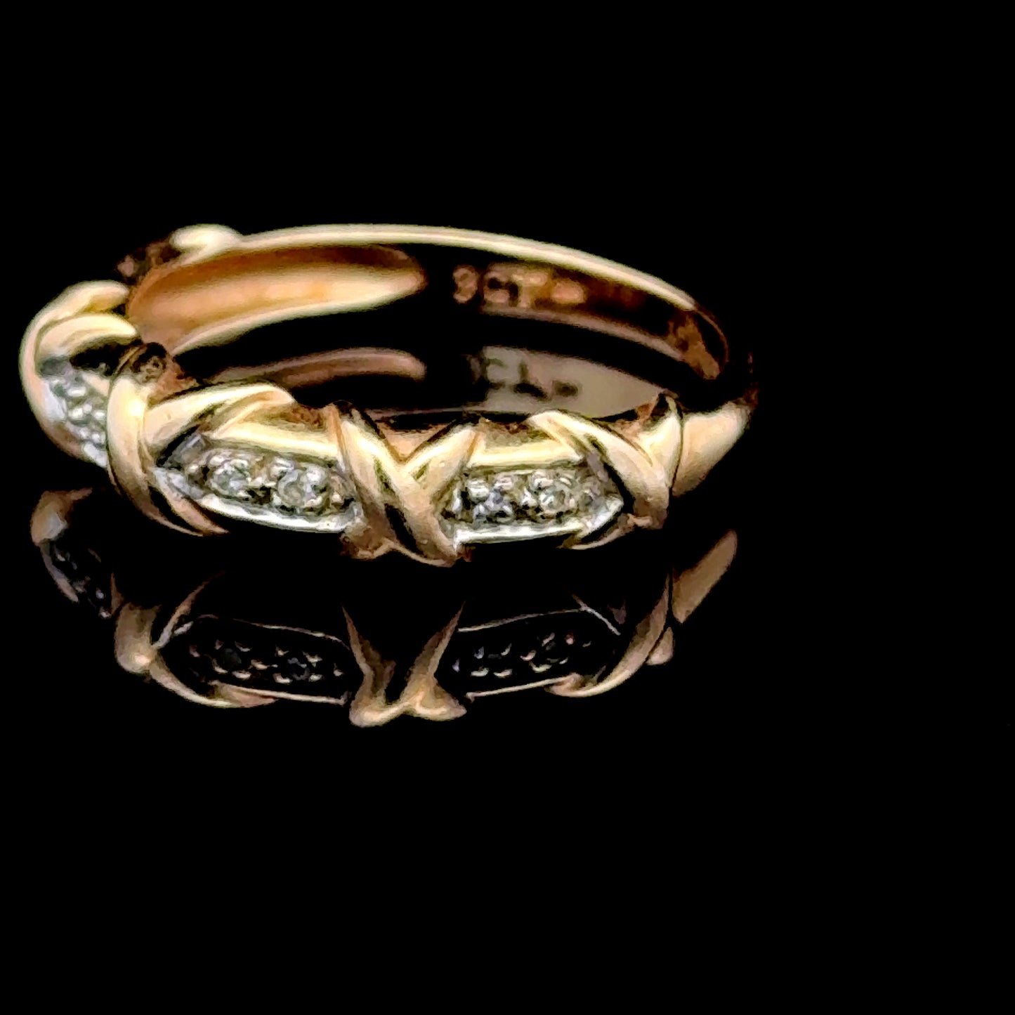 9K Yellow Gold Hugs & Kisses Diamond Ring