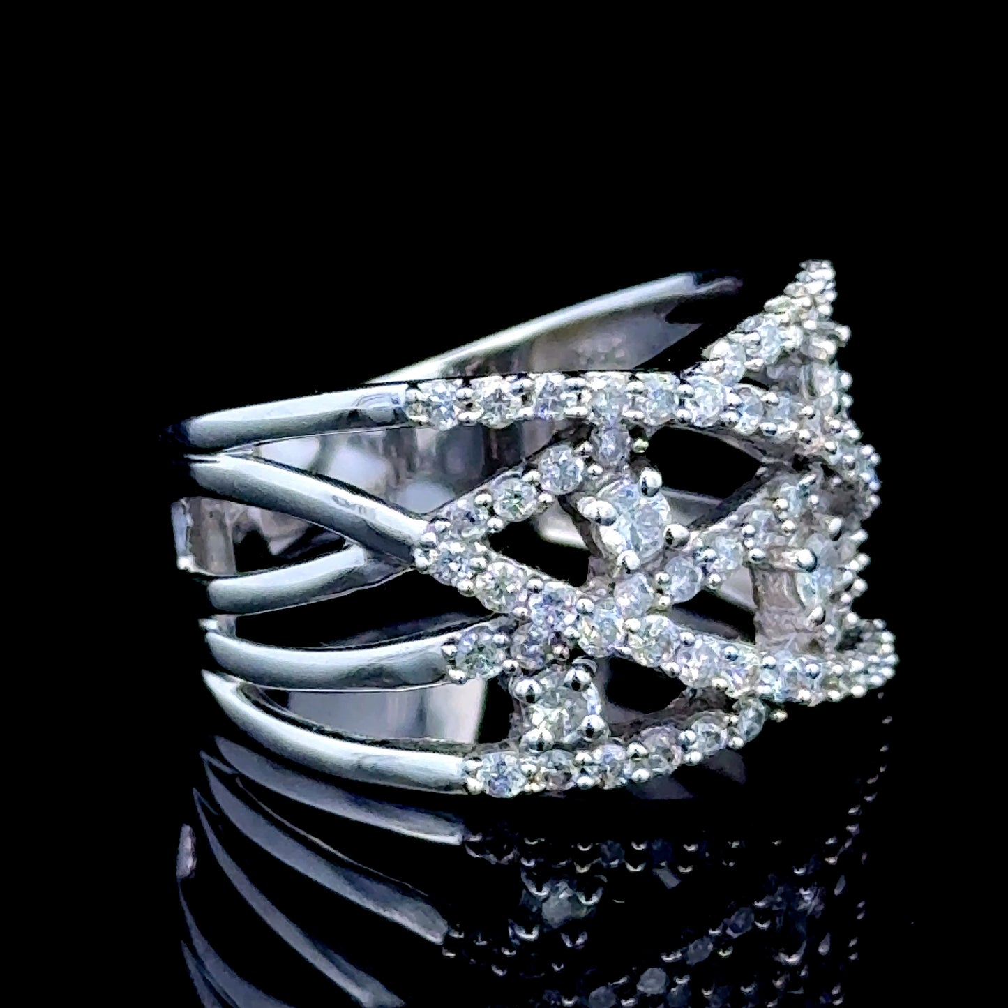 14K White Gold Diamond Criss Cross Band APPX 1.0 CTS