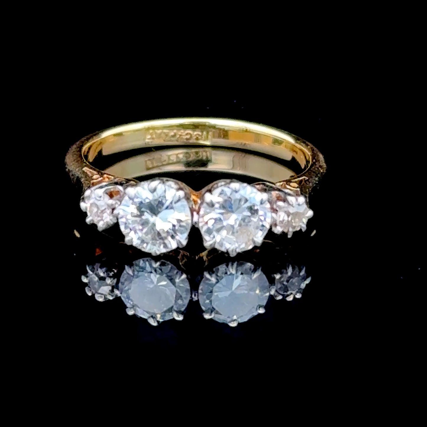 18K Yellow Gold 4 Stone Diamond Ring APPX: C:2x 0.45 CTS , TOTAL: 1.0 CTS