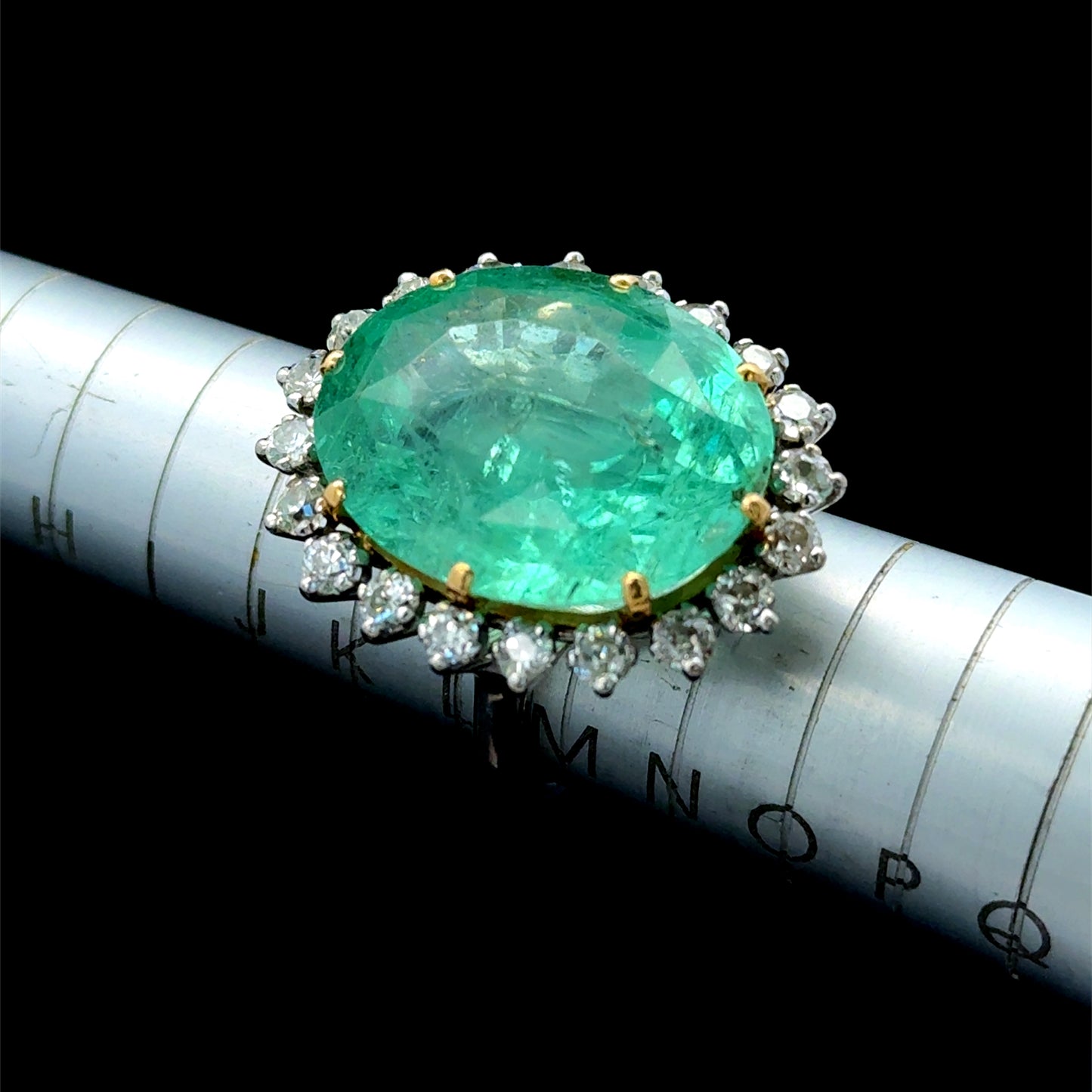Platinum Emerald & Diamond Cluster Ring APPX E:25 CTS & D:2.0 CTS