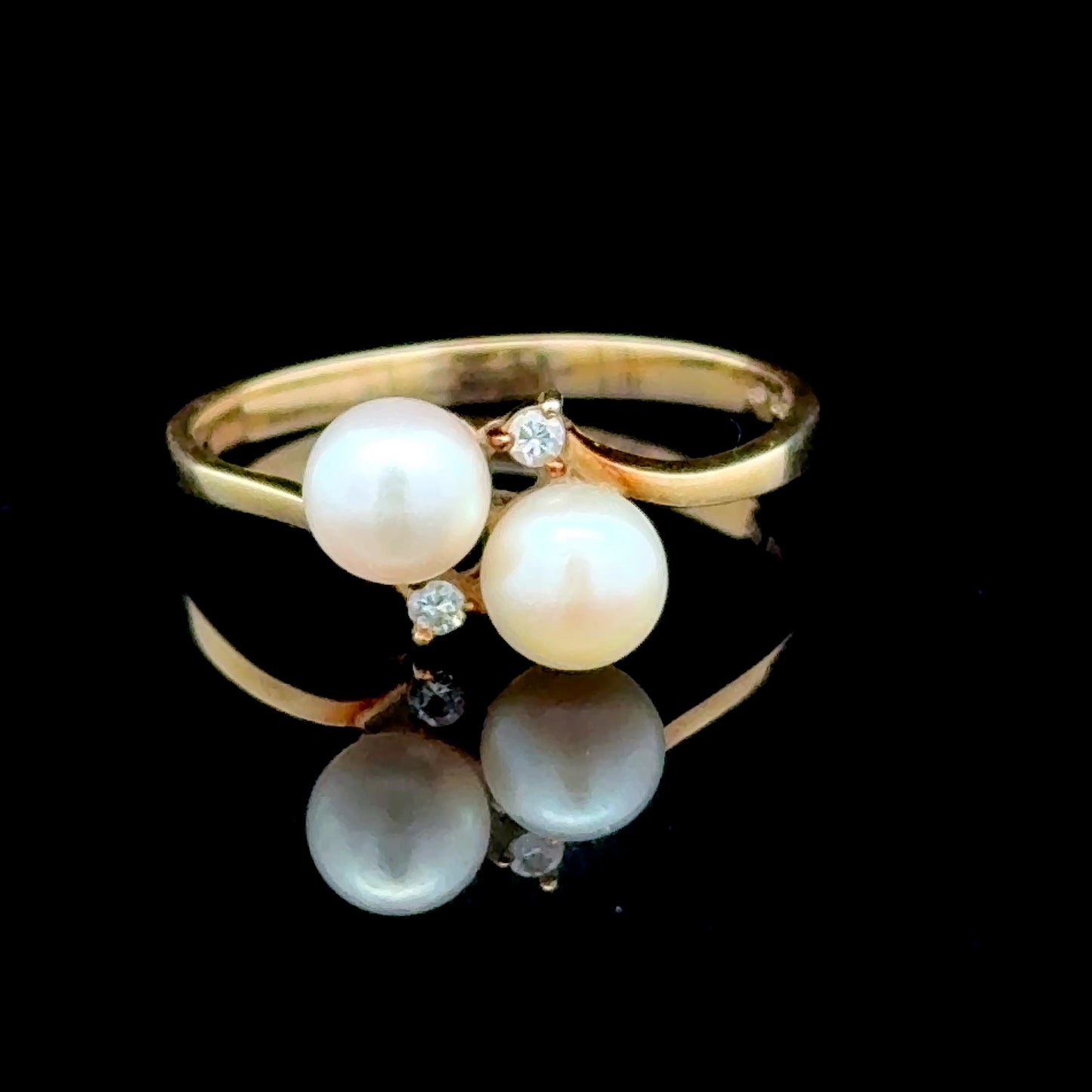 14K Yellow Gold Pearl & Diamond 2 Stone Ring