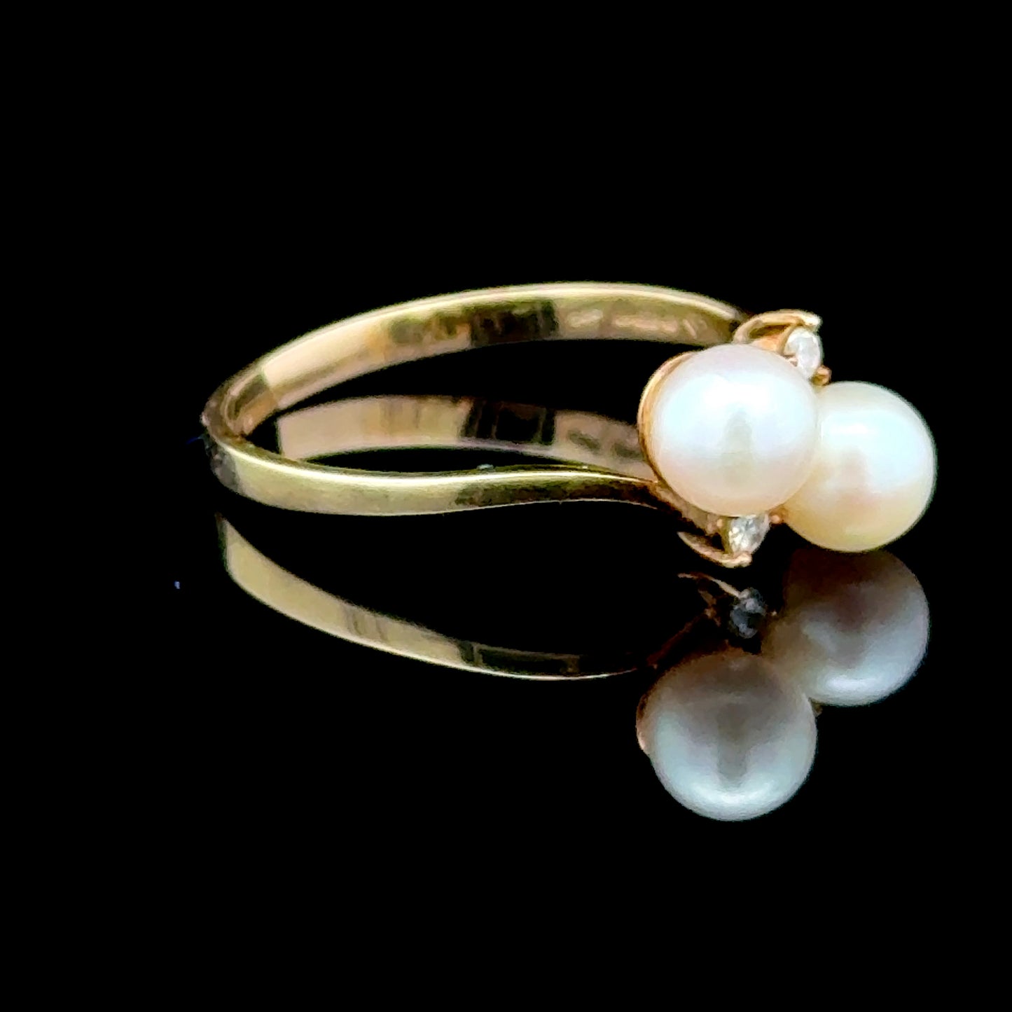 14K Yellow Gold Pearl & Diamond 2 Stone Ring