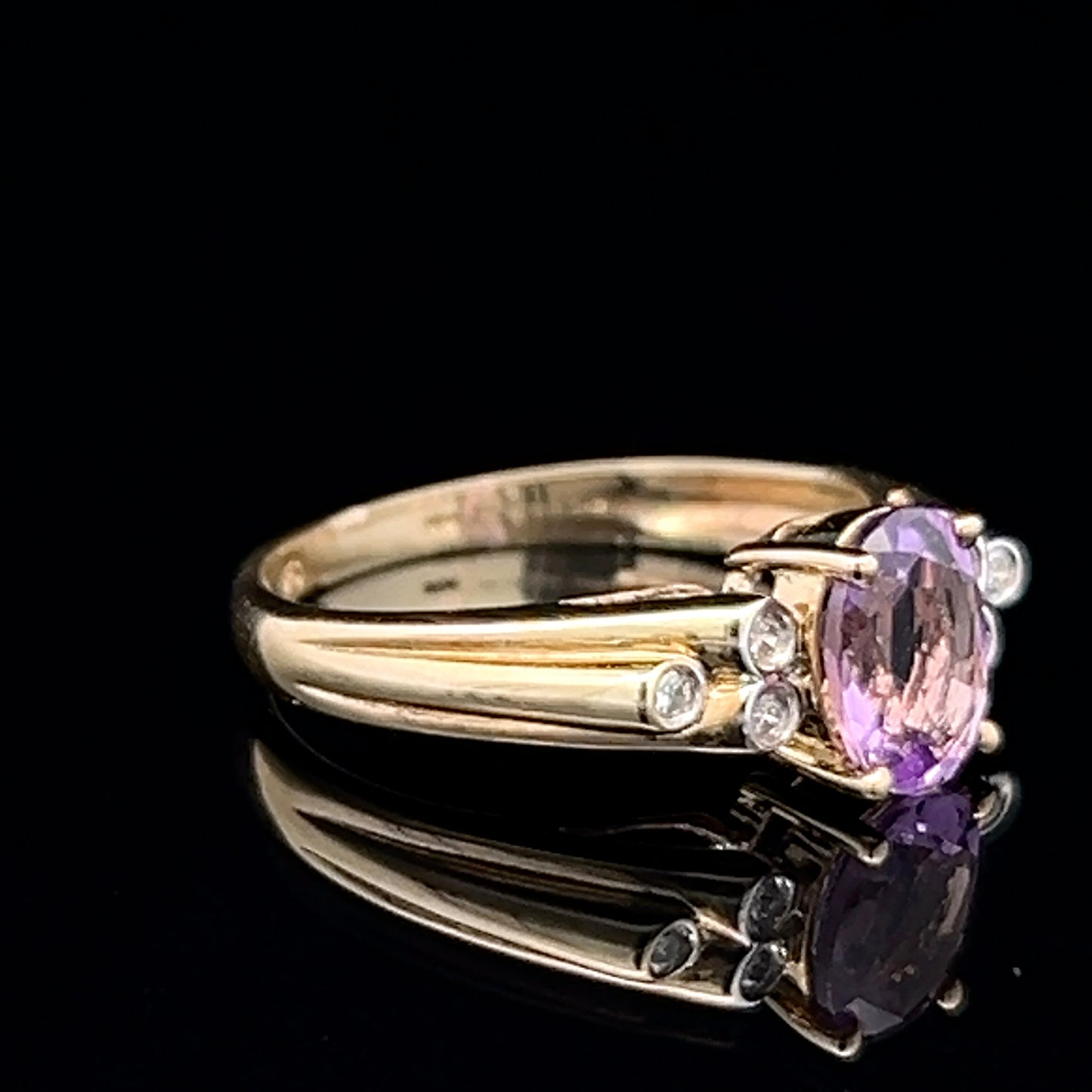 9K Yellow Gold Oval Amethyst & Diamond Ring