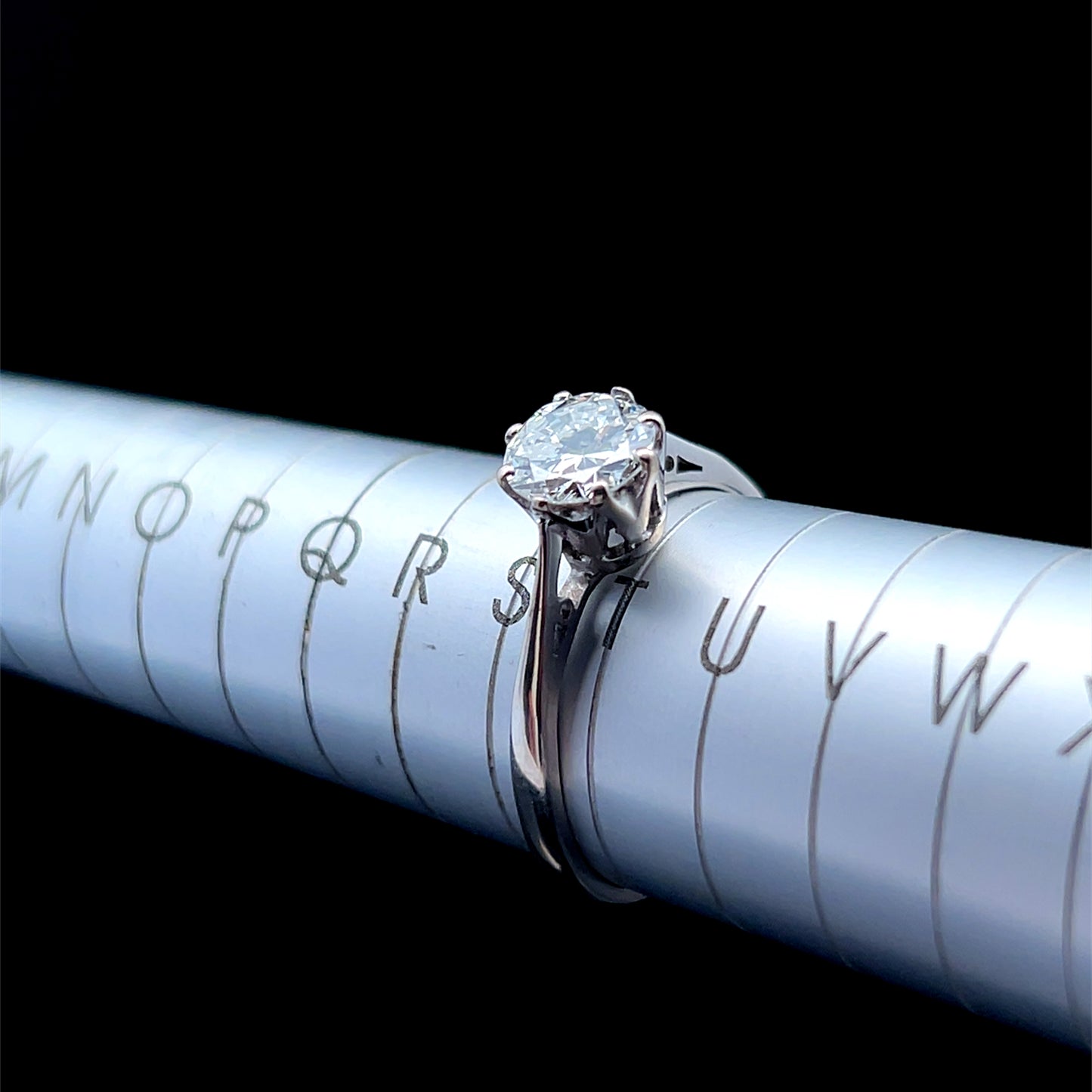 18K White Gold Diamond Solitaire Ring APPX 1.0 CTS H-I, SI1 - SI2