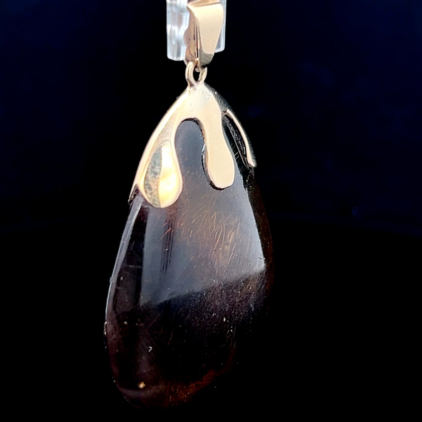9K Yellow Gold Amber Drop Pendant