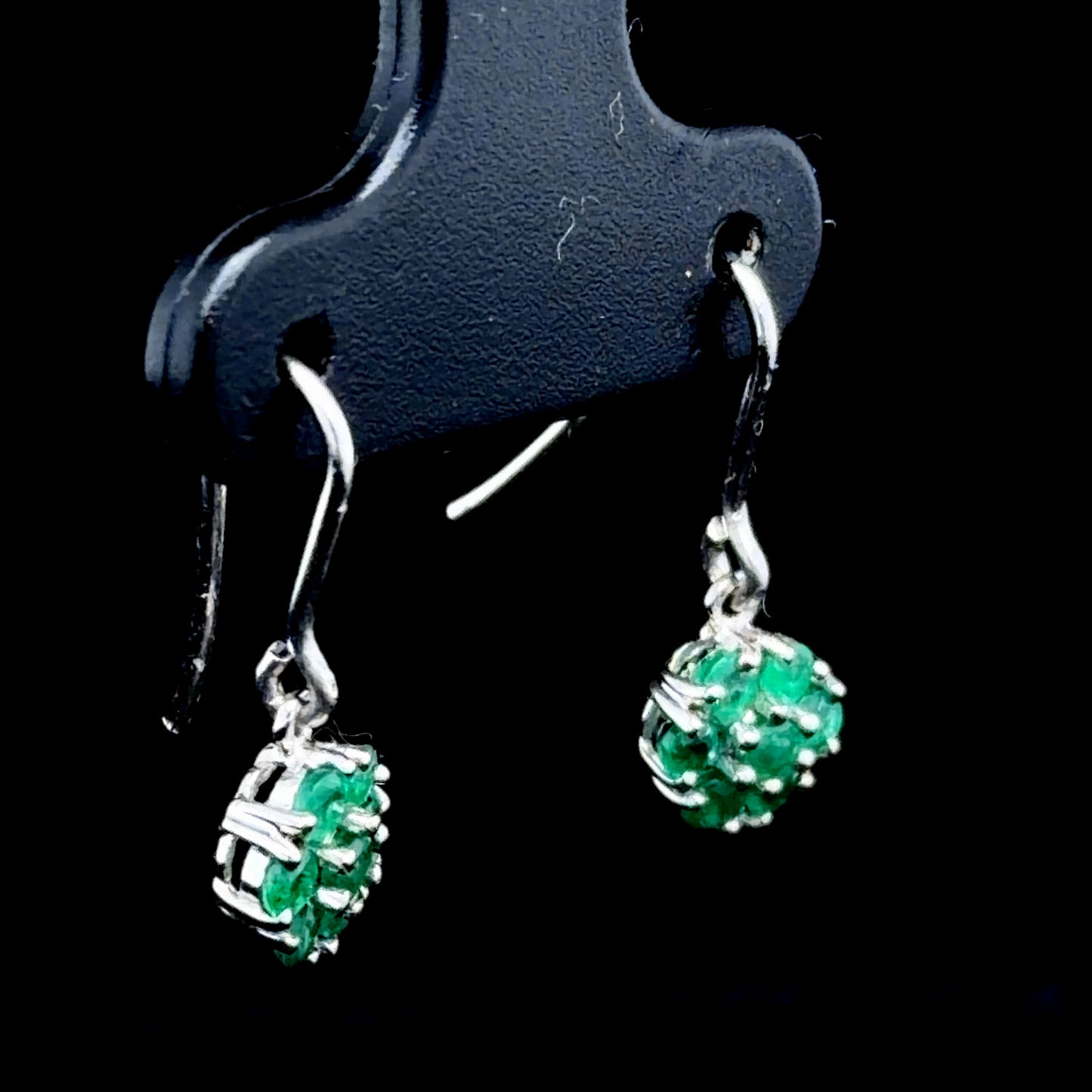 9K White Gold Emerald Daisy Cluster Earrings