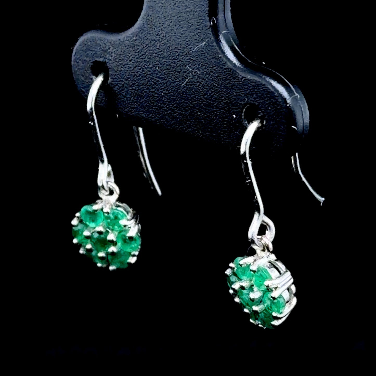 9K White Gold Emerald Daisy Cluster Earrings