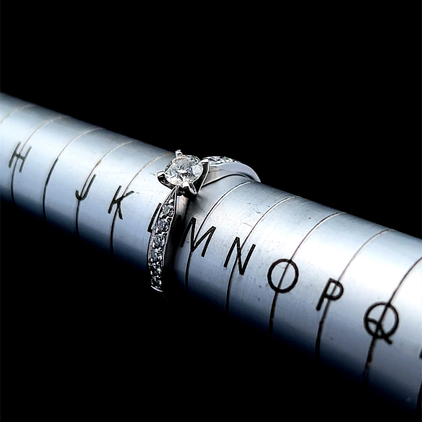 18K White Gold Single Stone With Diamond Shoulders APPX 0.5 CTS