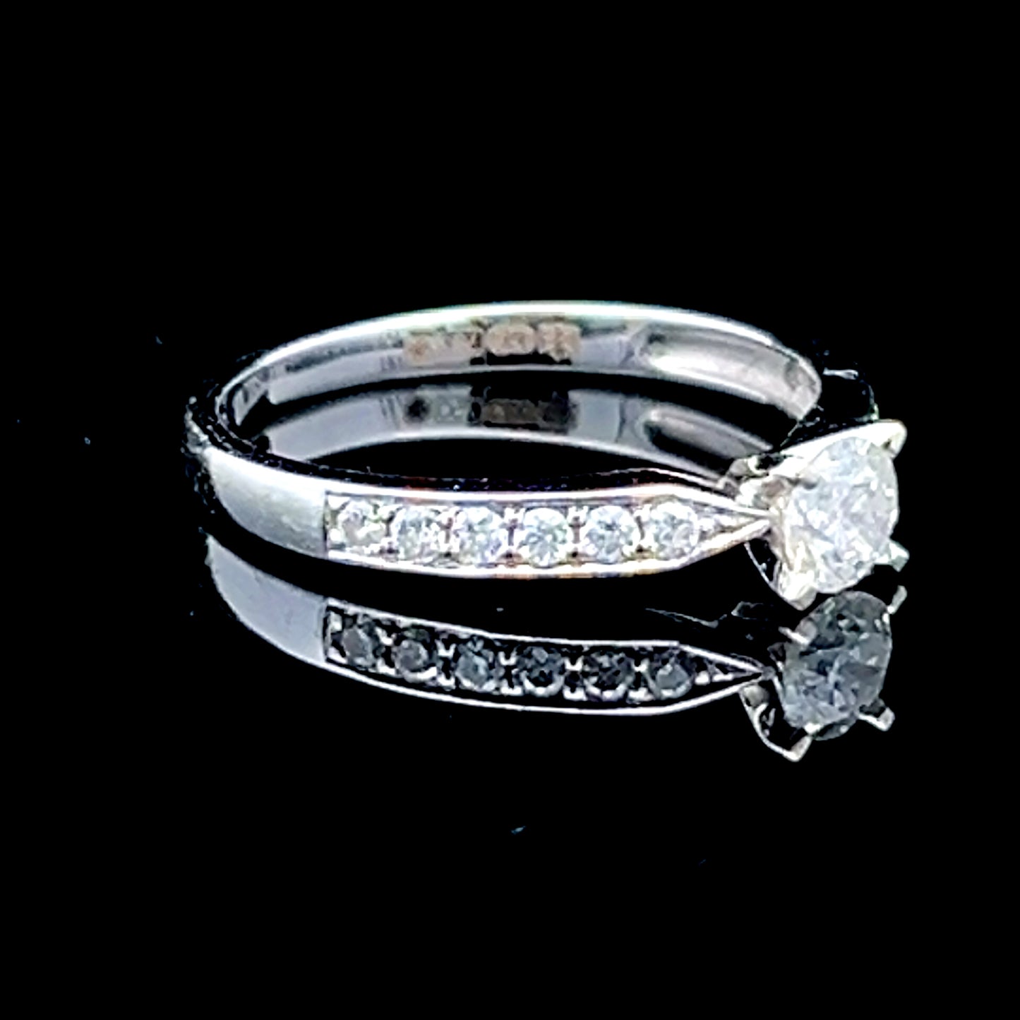 18K White Gold Single Stone With Diamond Shoulders APPX 0.5 CTS