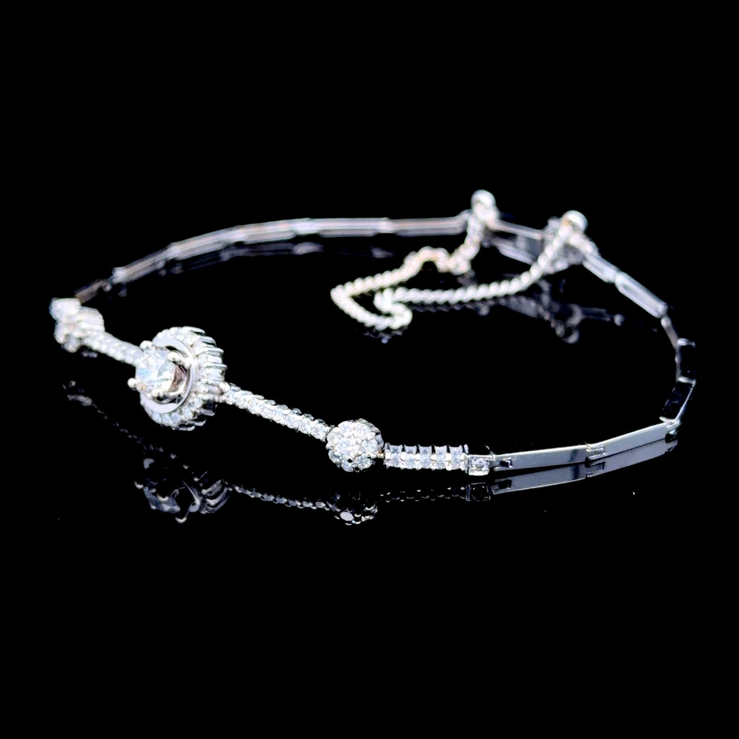 18K White Gold Diamond Bracelet APPX 0.8 CTS
