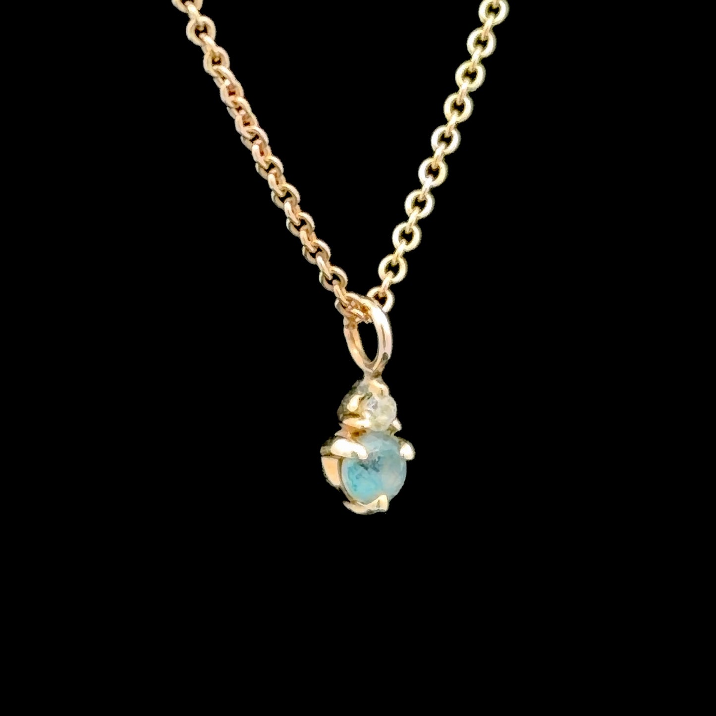 9K Yellow Gold Topaz & Diamond Pendant & Chain
