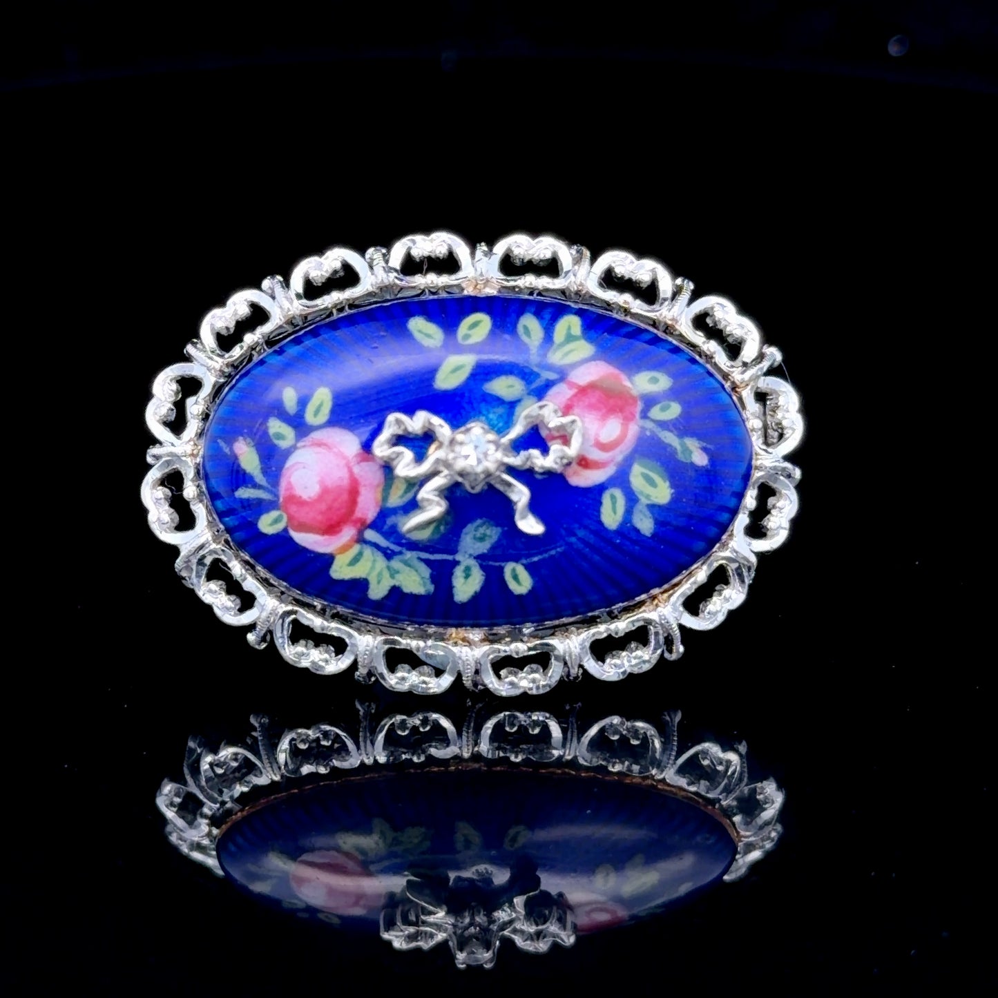 18K Yellow Gold / White Gold & Diamond Enamel Brooch