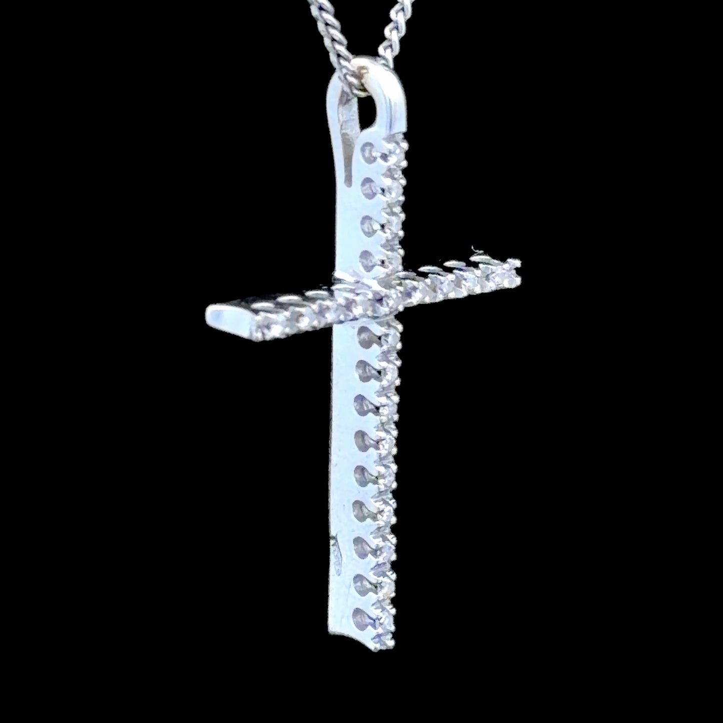18K White Gold Diamond Cross APPX 0.25 CTS