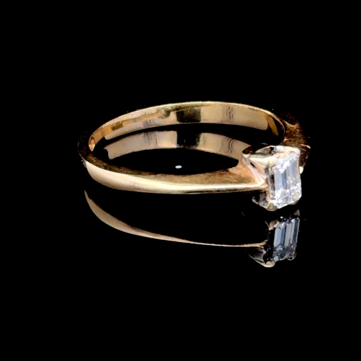 9K Yellow Gold Emerald Cut Diamond Ring APPX 0.25 CTS