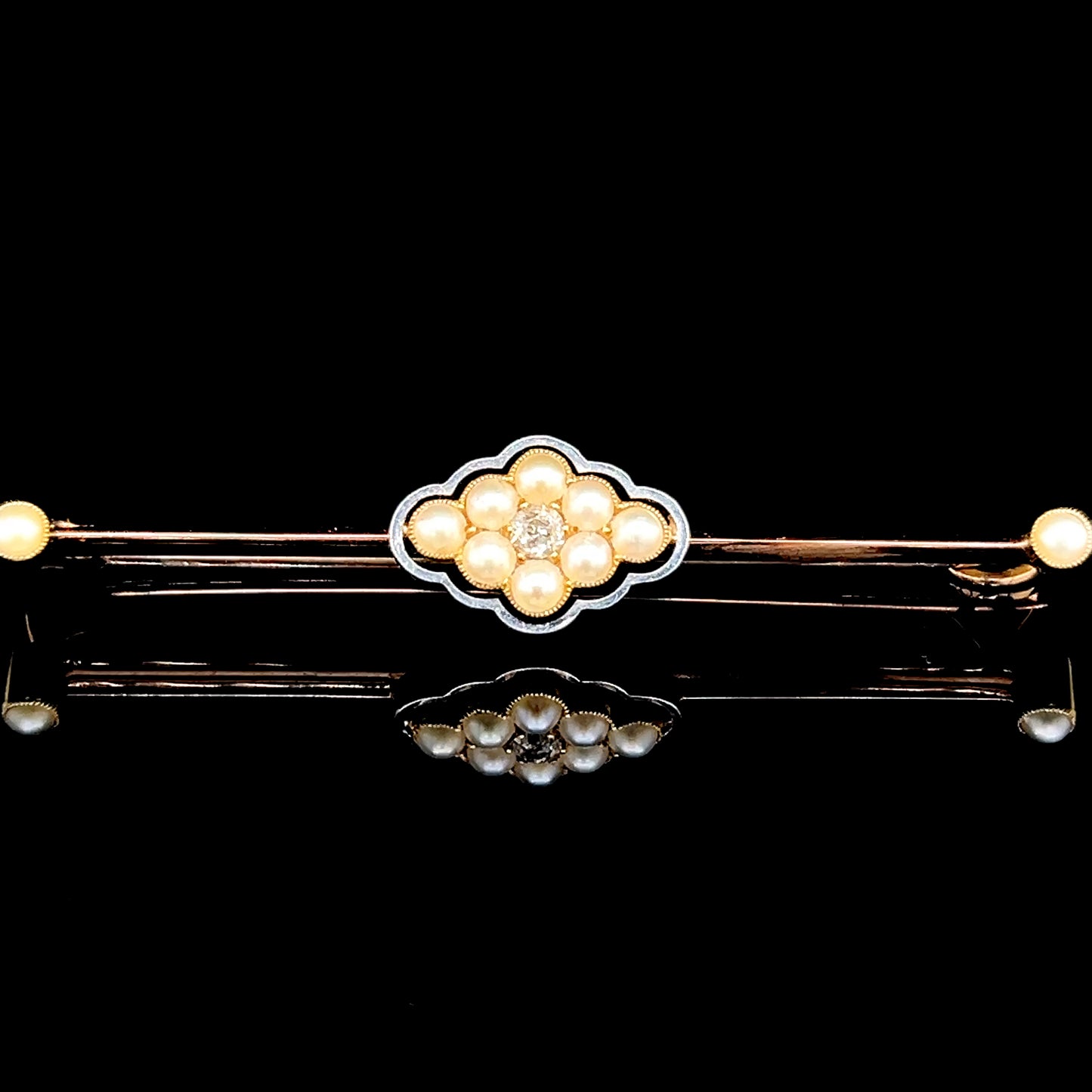 15K Yellow Gold Pearl / Diamond Brooch