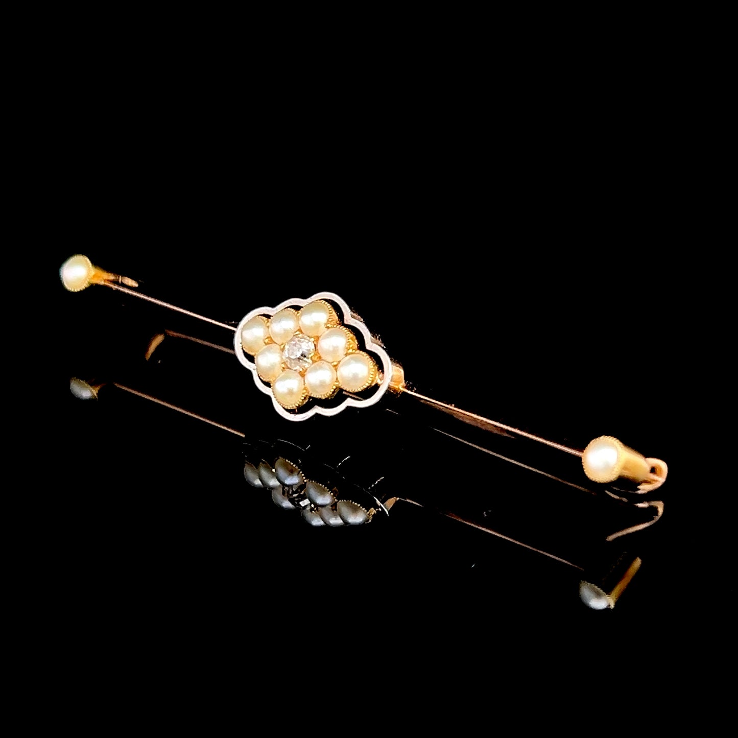 15K Yellow Gold Pearl / Diamond Brooch