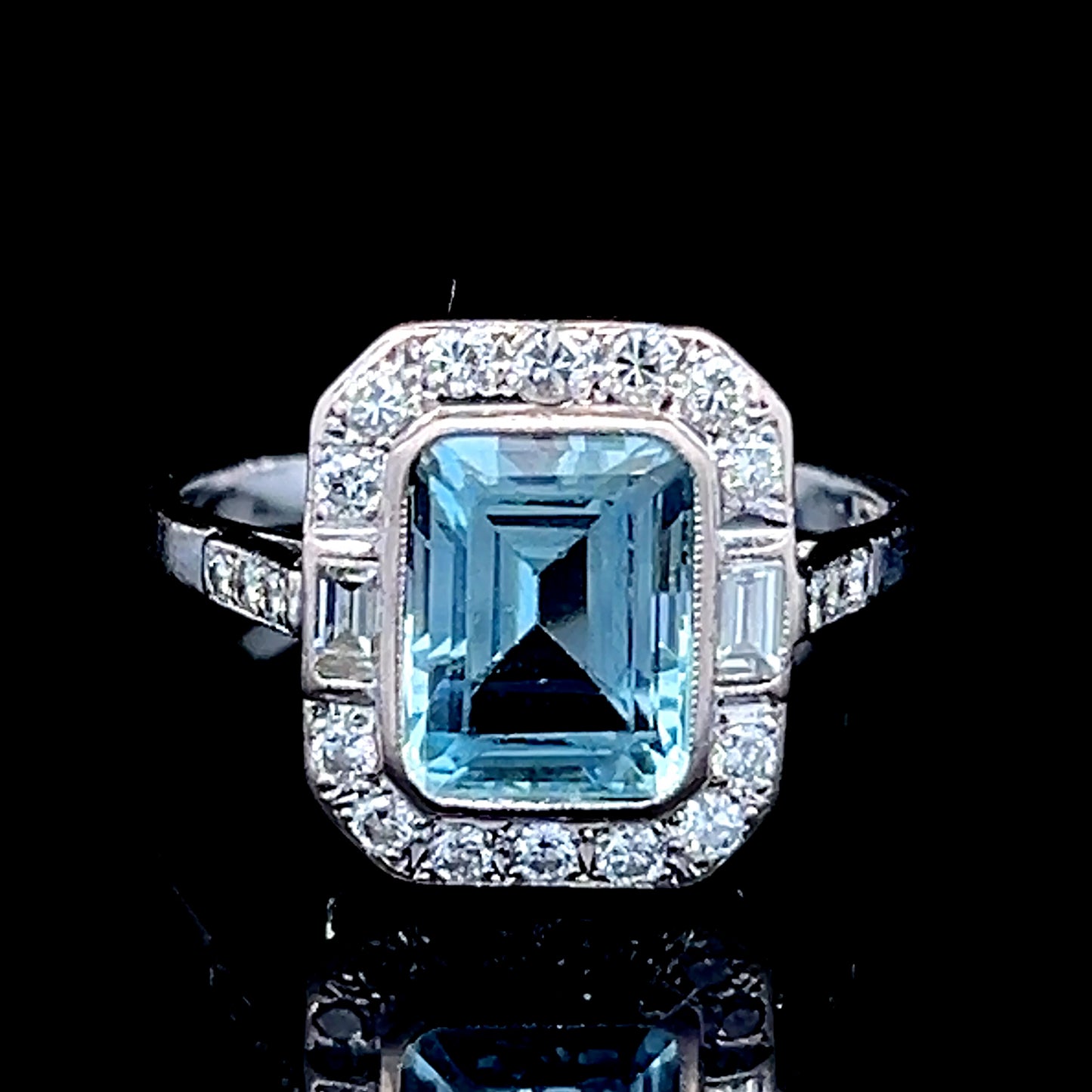 18K White Gold Aquamarine & Diamond Deco Ring