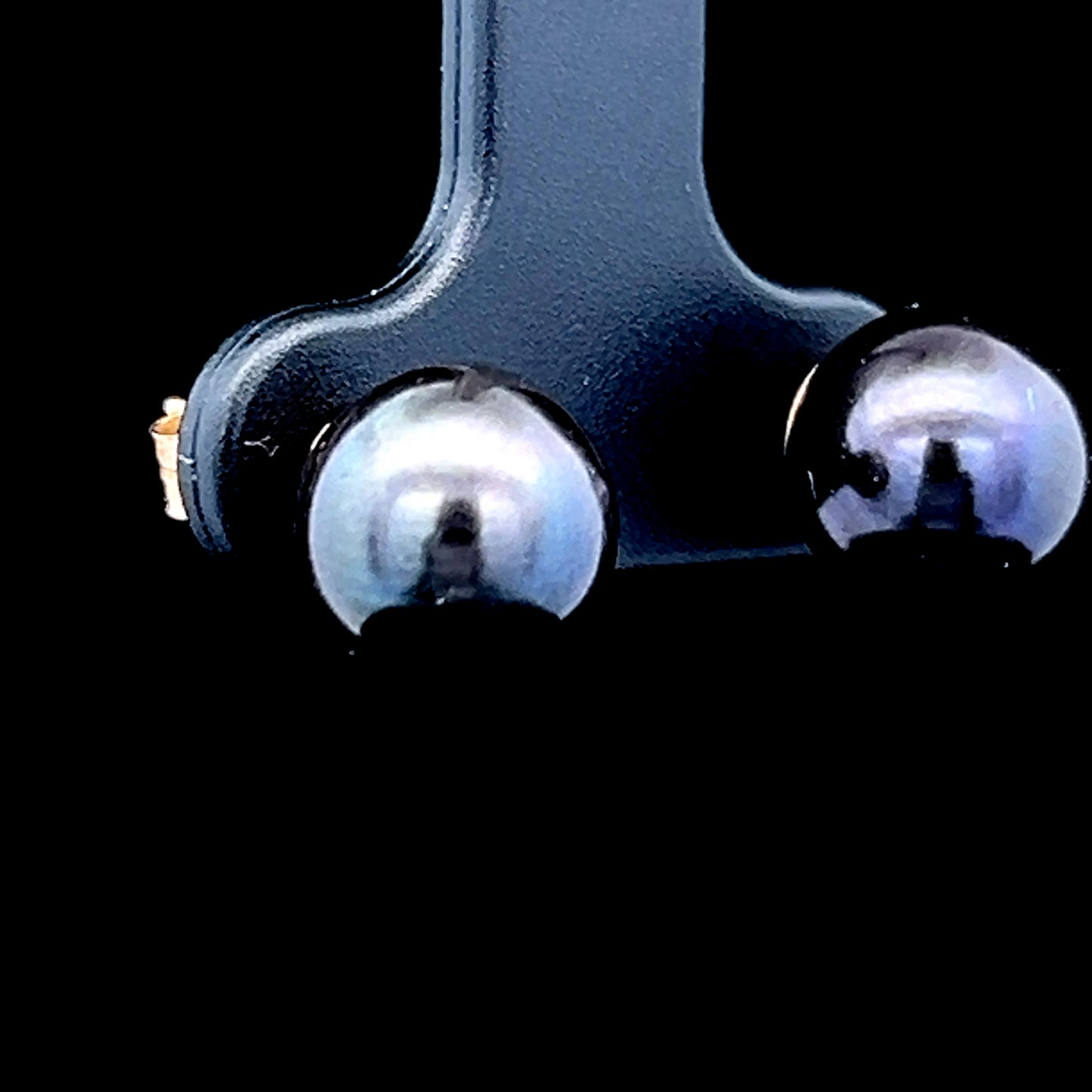 9K Yellow Gold Black Pearl Studs