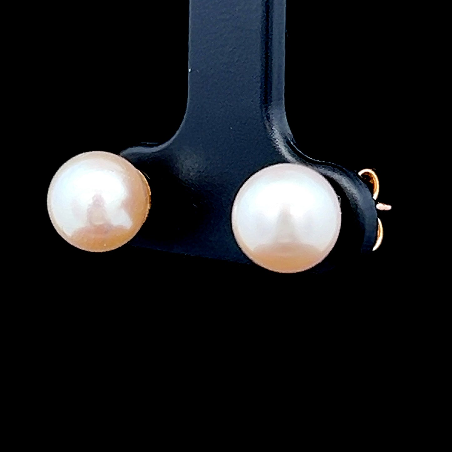 9K Yellow Gold Pearl Studs