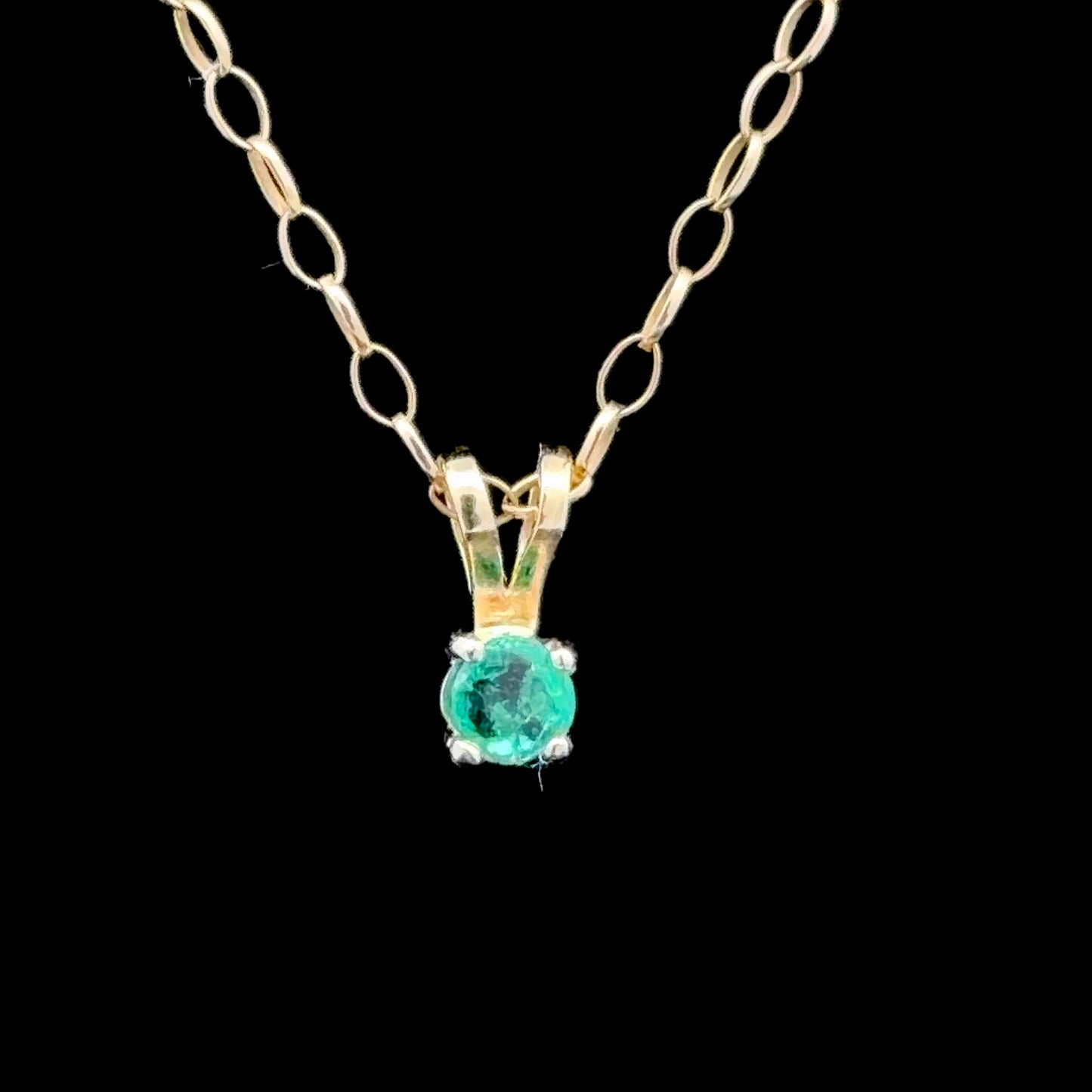 18K Yellow Gold Pendant