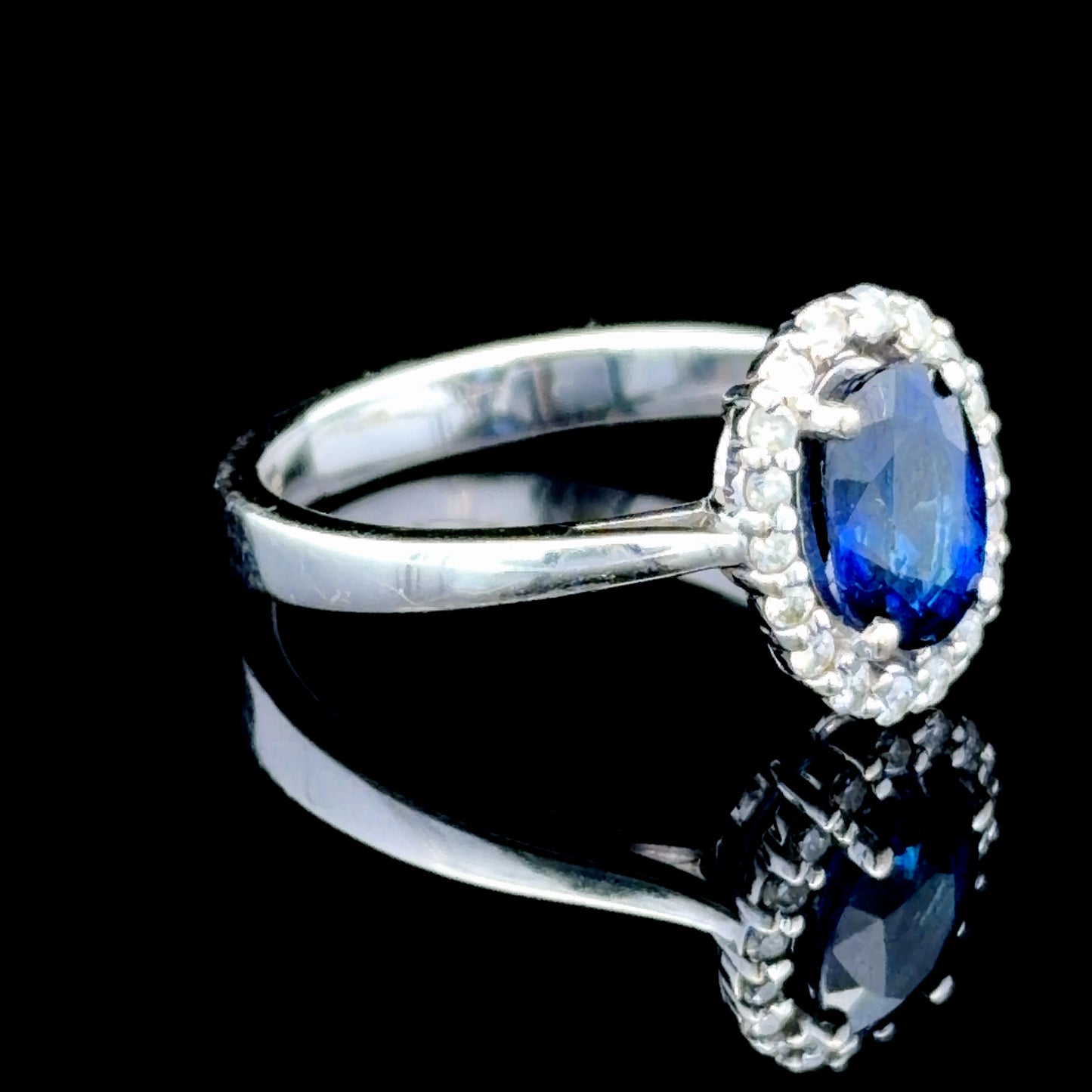 18K White Gold Sapphire & Diamond Cluster Ring