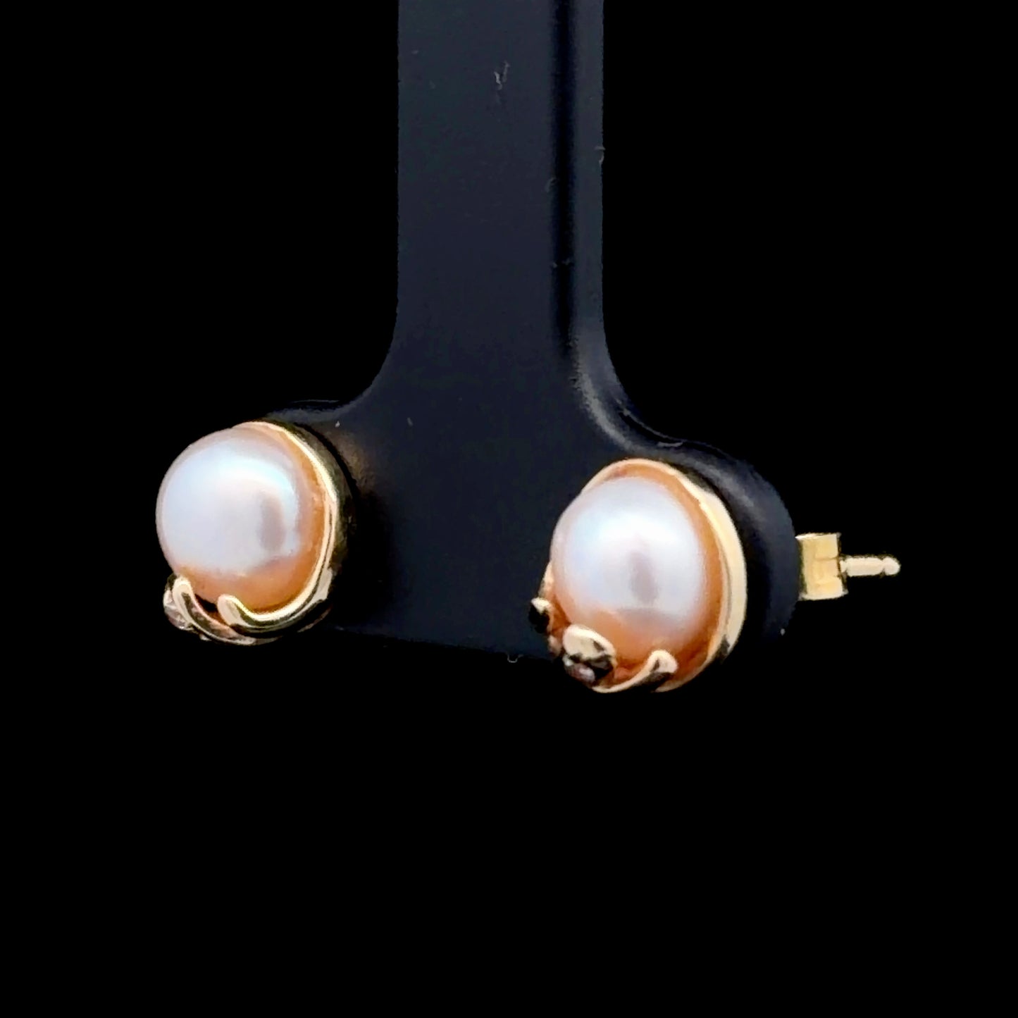 14K Yellow Gold Pink Pearl & Diamond Studs