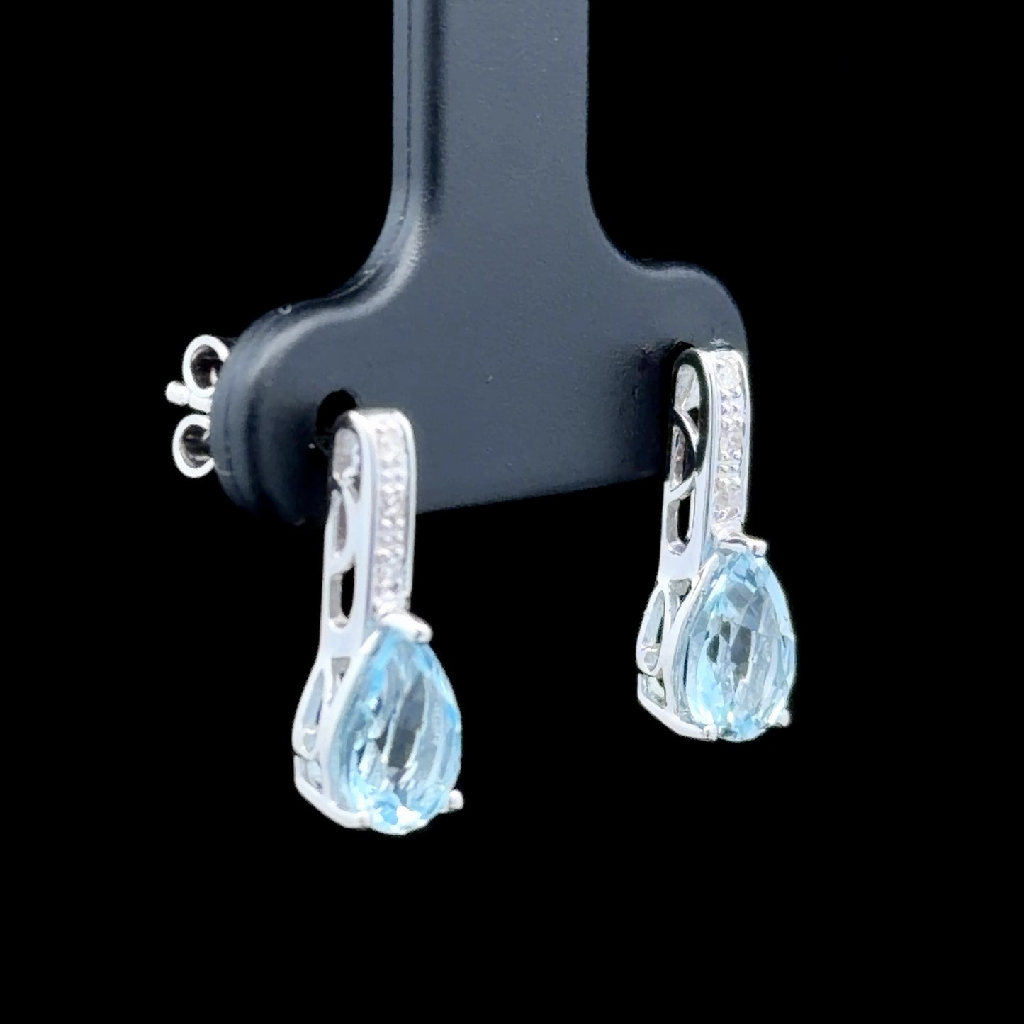 18K White Gold Aquamarine & Diamond Studs