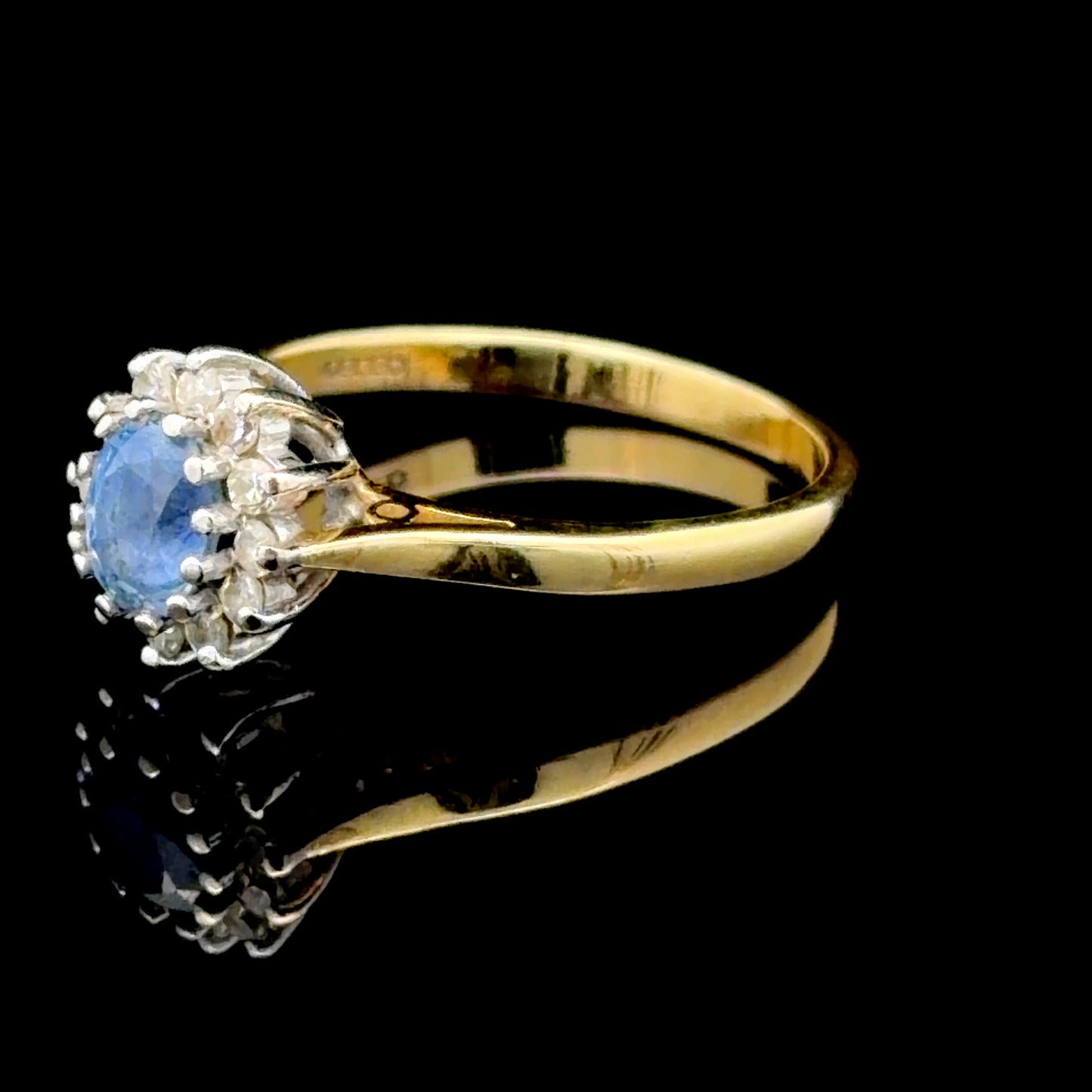 18K Yellow Gold Diamond Sapphire Cluster Ring