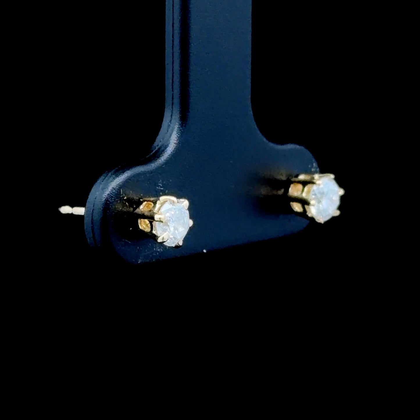 18K Yellow Gold Diamond Studs APPX 0.3 CTS
