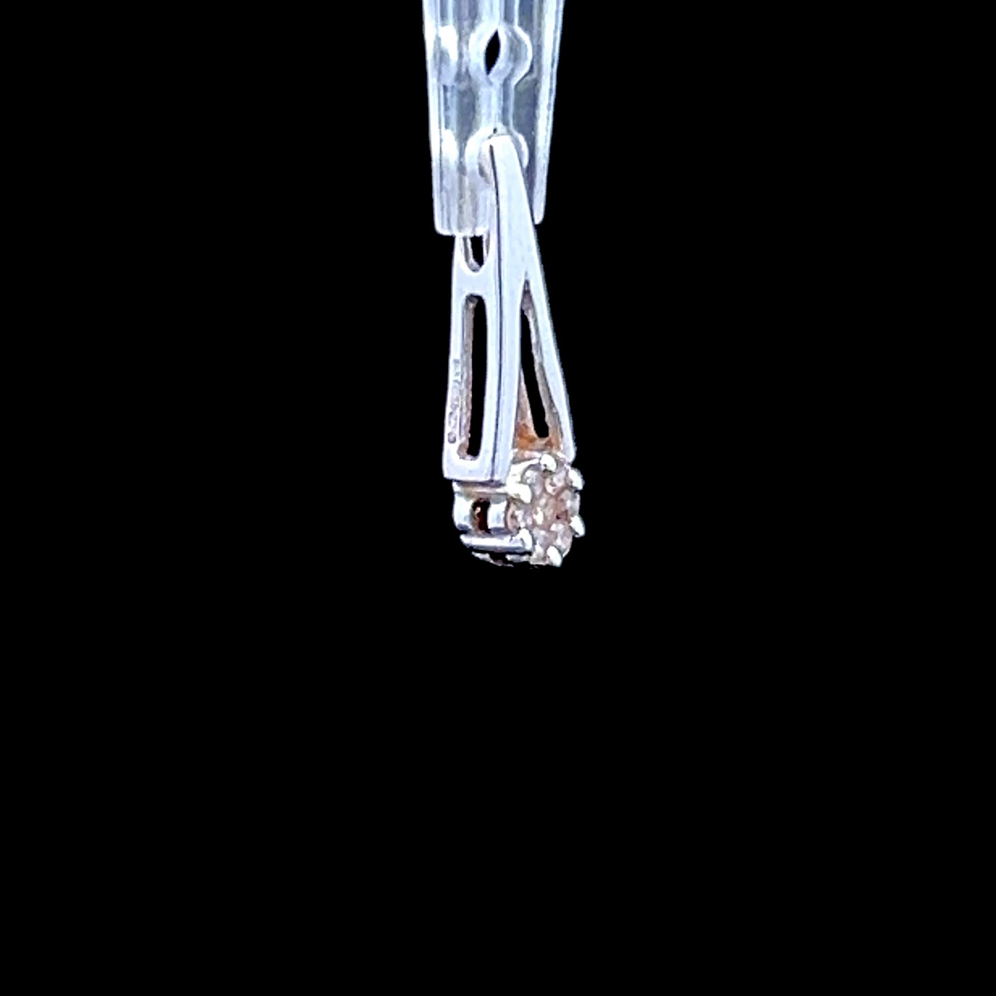 9K White Gold Diamond Pendant