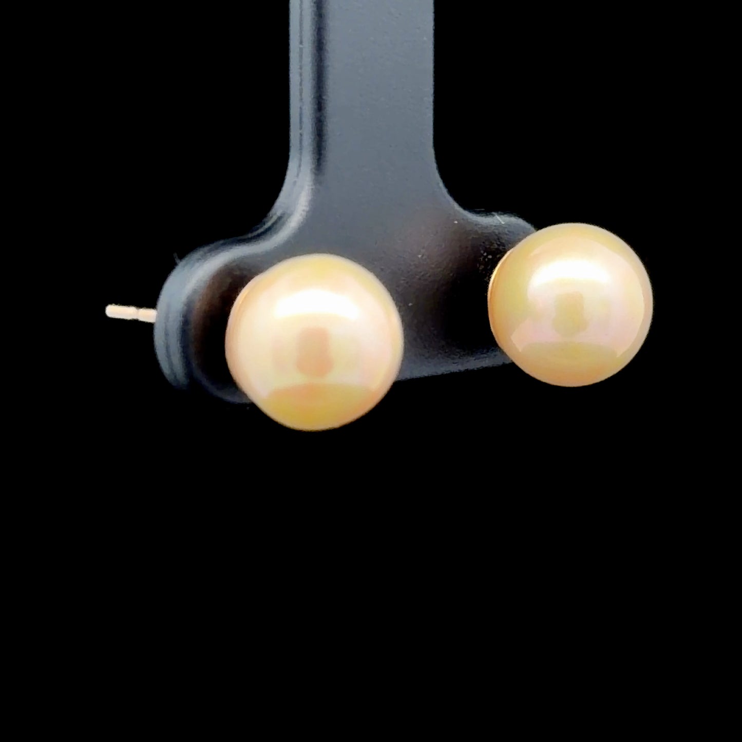 9K Yellow Gold Cream Pearl Studs