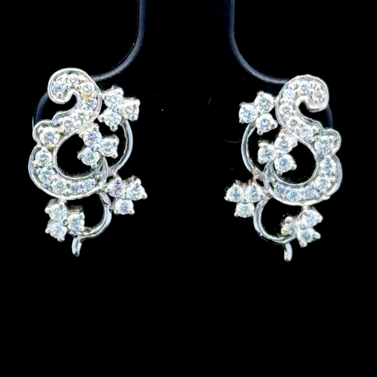 18K White Gold Diamond Earrings APPX 1.0 CTS Total