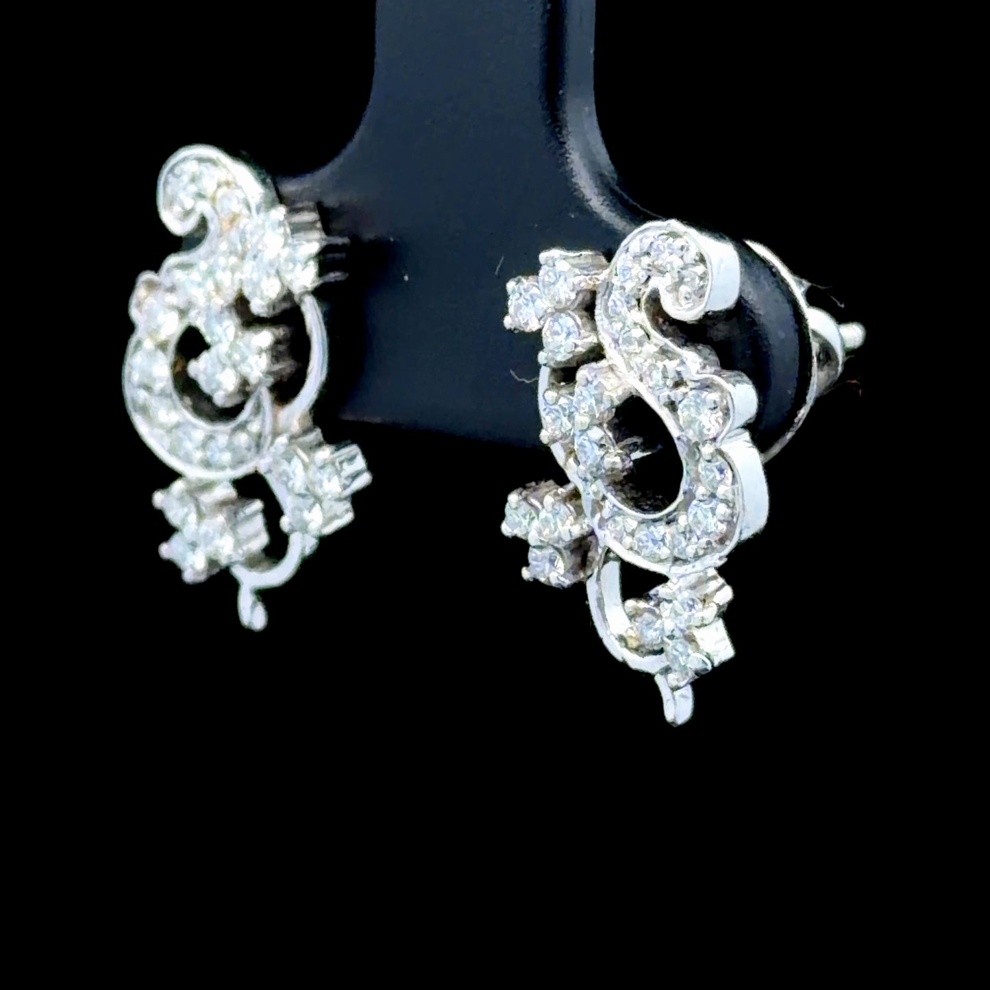 18K White Gold Diamond Earrings APPX 1.0 CTS Total