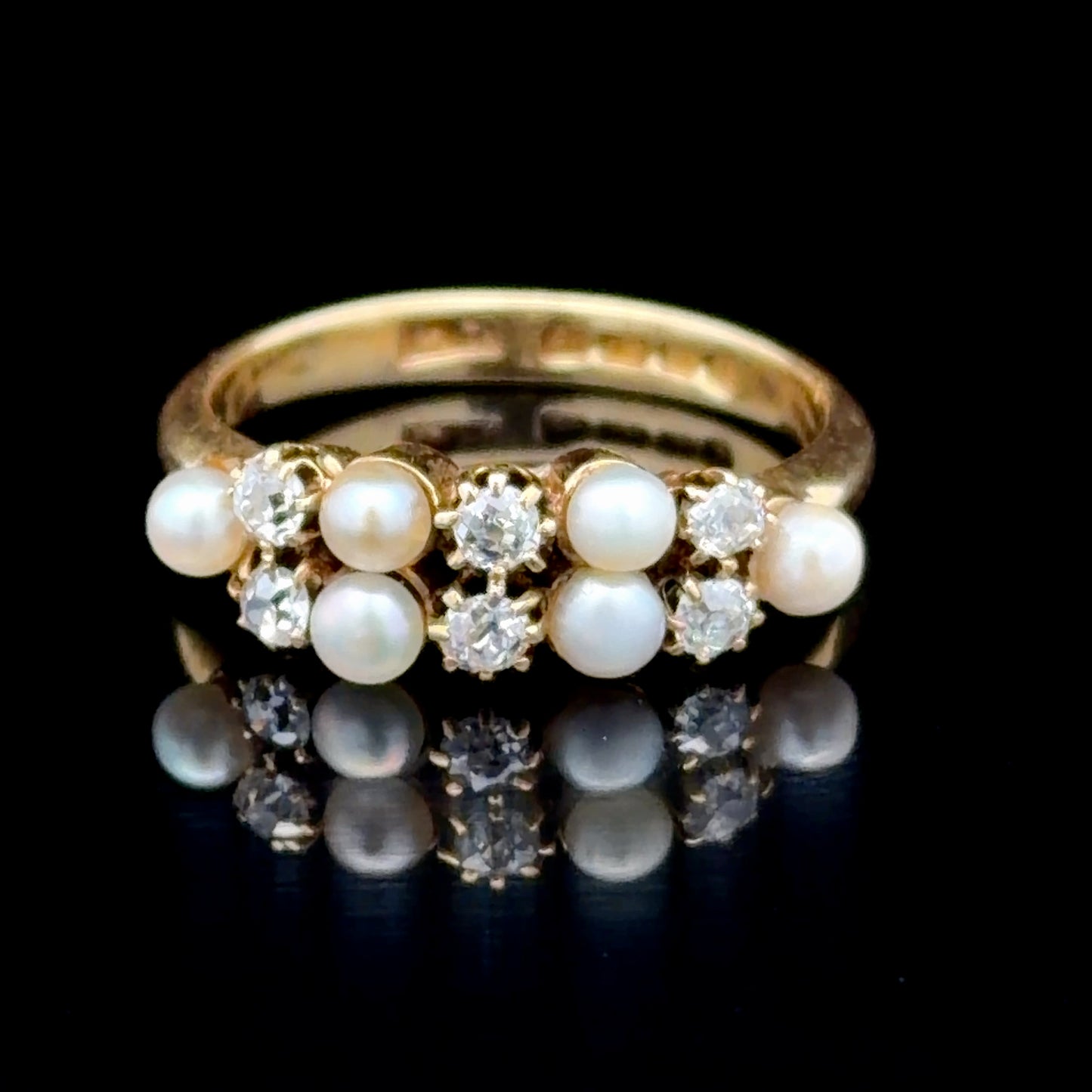 18K Yellow Gold Antique Pearl & Diamond Ring