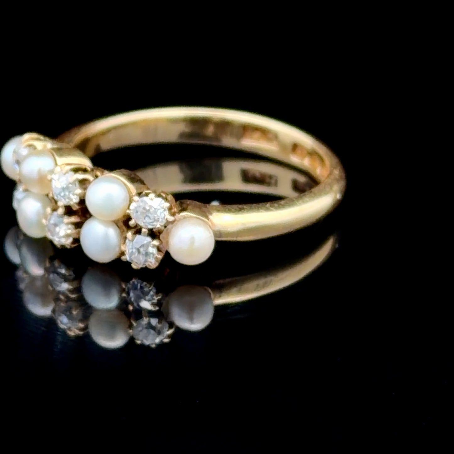 18K Yellow Gold Antique Pearl & Diamond Ring