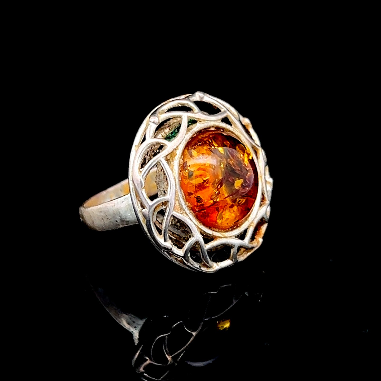 Silver Cabachon Amber Ring