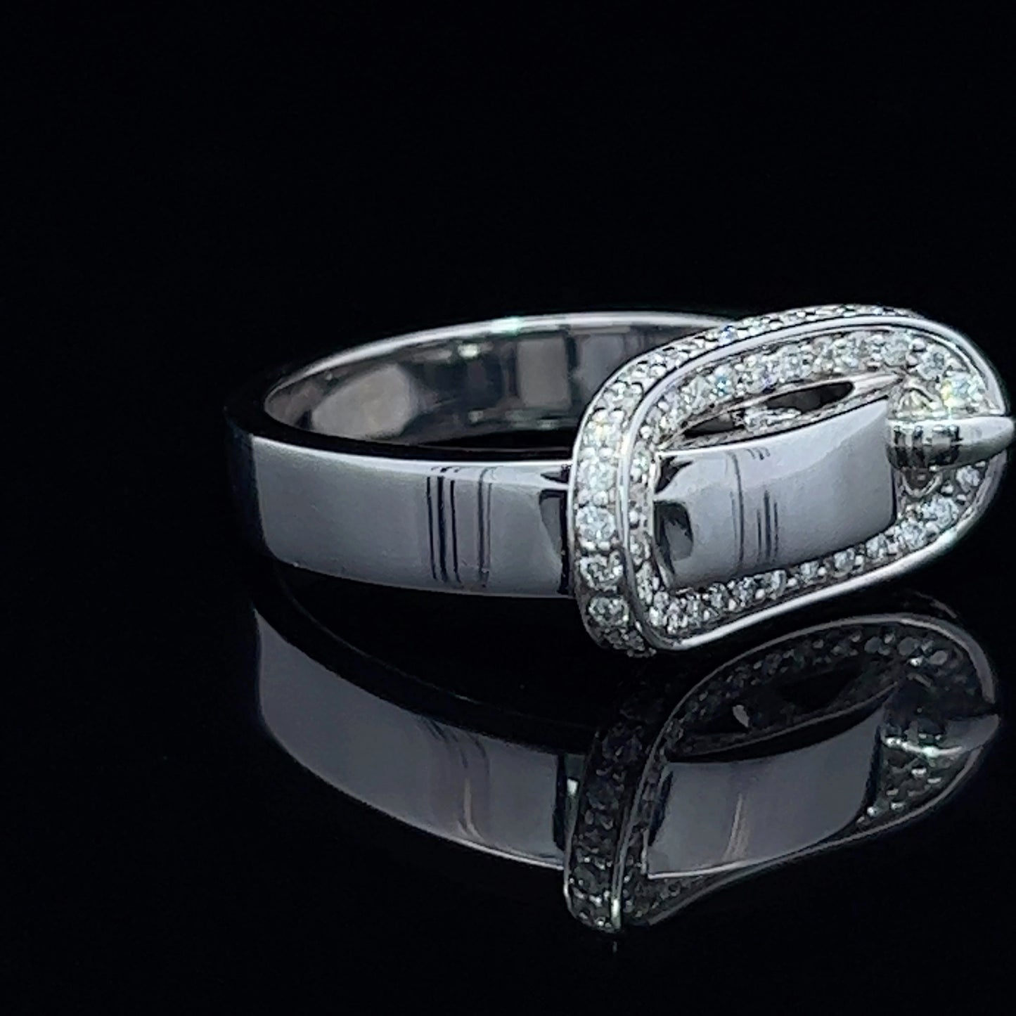 18K White Gold Diamond Buckle Ring