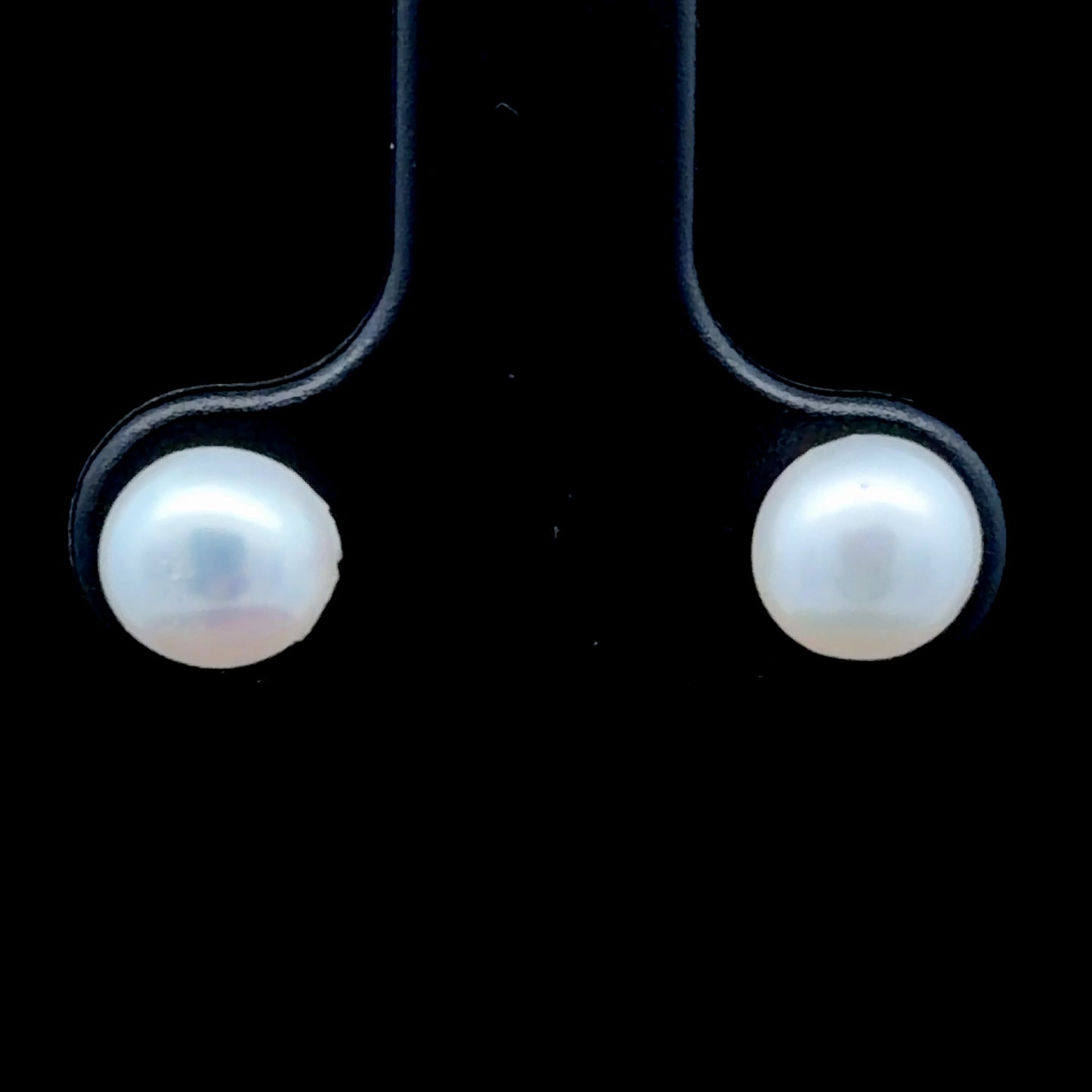 14K Yellow Gold White Pearl Studs