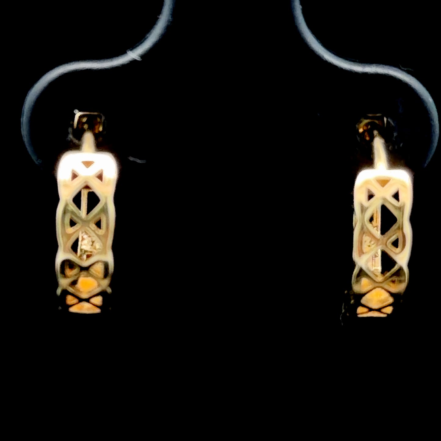 9K Yellow Gold Lattice Huggies