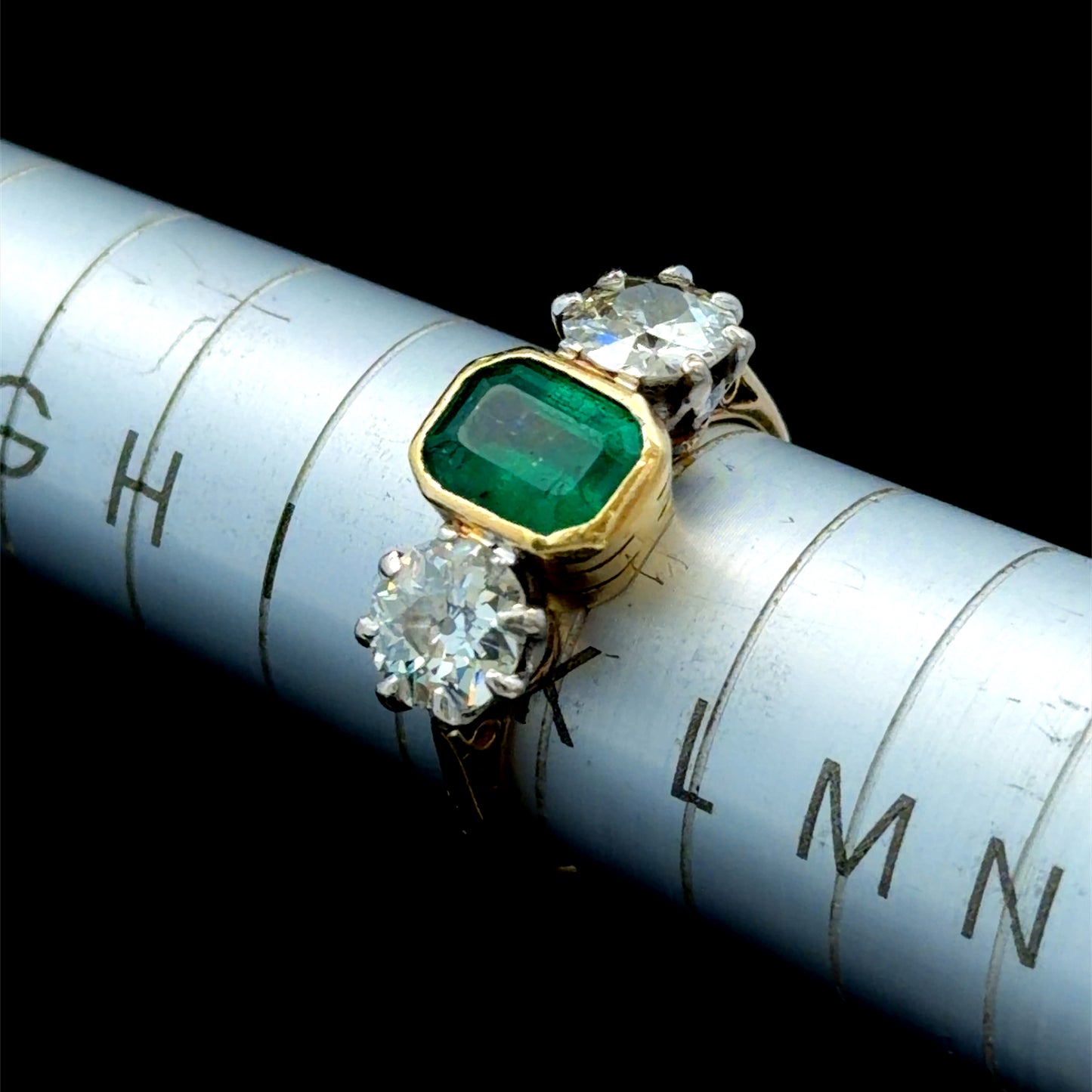 18K Yellow Gold Emerald & Diamond Trilogy Ring APPX D: 1.5 VTD E: 1.0 CTS